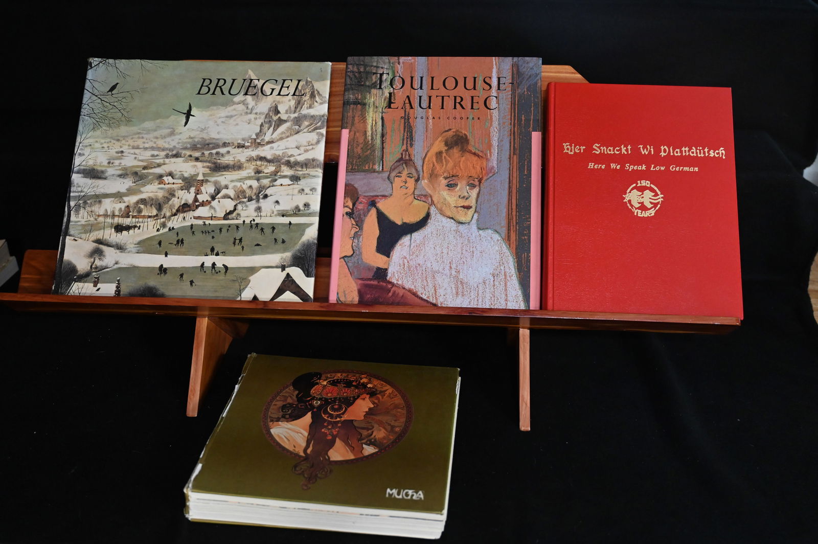 Hier snackt wi Plattdütsch, Here we speak low German (1 of 6)