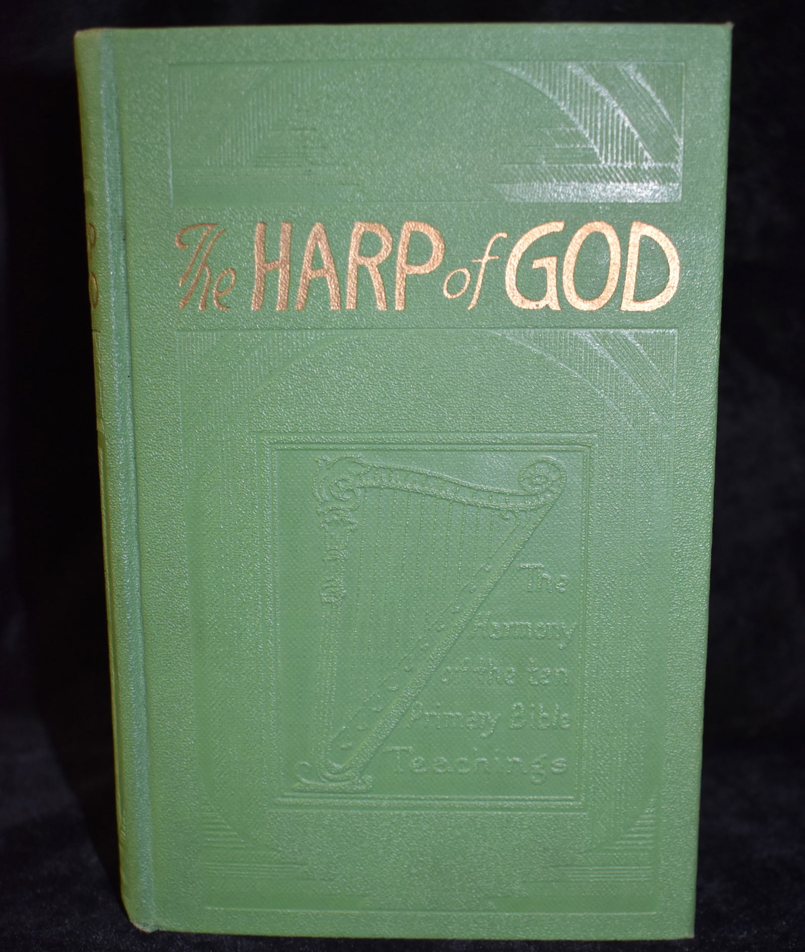 1928 The Harp of God by J. F. Rutherford: The Harp of God by Rutherford, J. F.. Published by International Bible Students Association, Brooklyn, New York, 1928. Very good condition hardback. Foxing to top page ends. Internally nice with 1st o