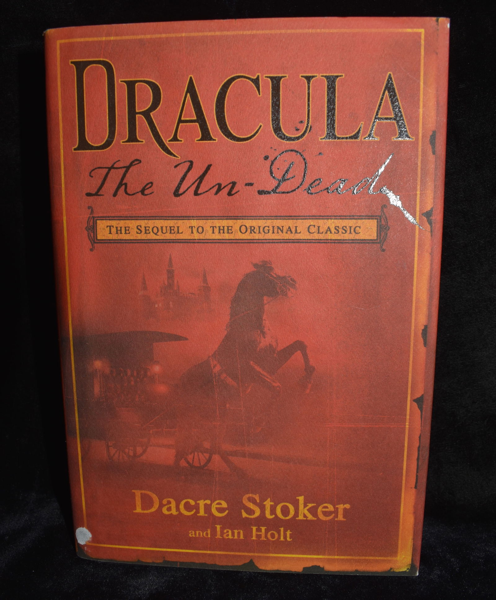 1st Edition Dracula : The Un-Dead by Dacre Stoker & Ian Holt - 2009 Hardback (1 of 6)