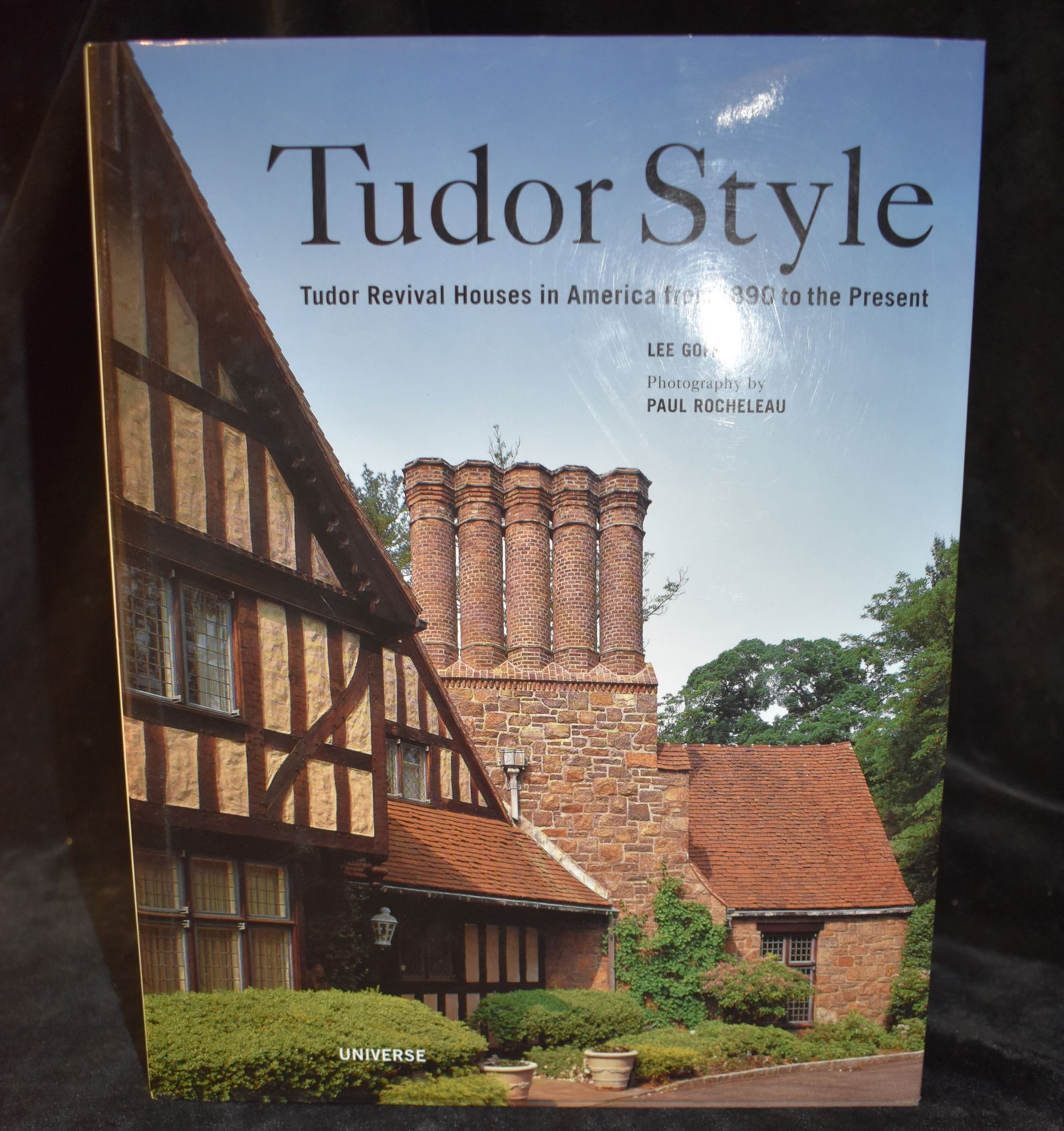 Tudor Style: Tudor Revival Houses in America from 1890 to the Present by Lee Goff - 2002 Hardback: Tudor Style: Tudor Revival Houses in America from 1890 to the Present by Goff, Lee. Published by Universe, 2002. Hardback in excellent condition w/ dust cover.