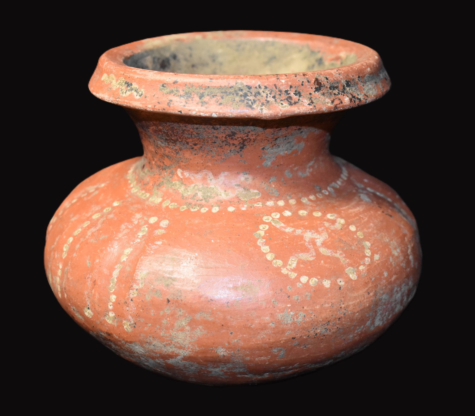 Outstanding Pre-Columbian Mayan Hand Painted Terracotta Pot (1 of 8)