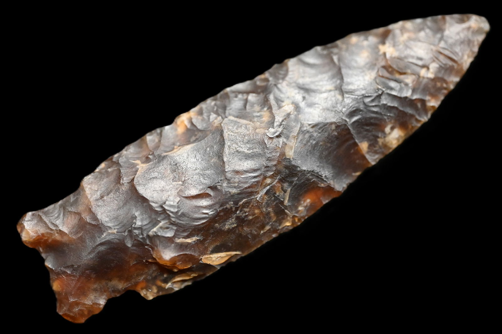 3" Hanna Arrowhead Found in South Dakota Ryan Keele COA Ex: Dan Maas Collection. (1 of 8)