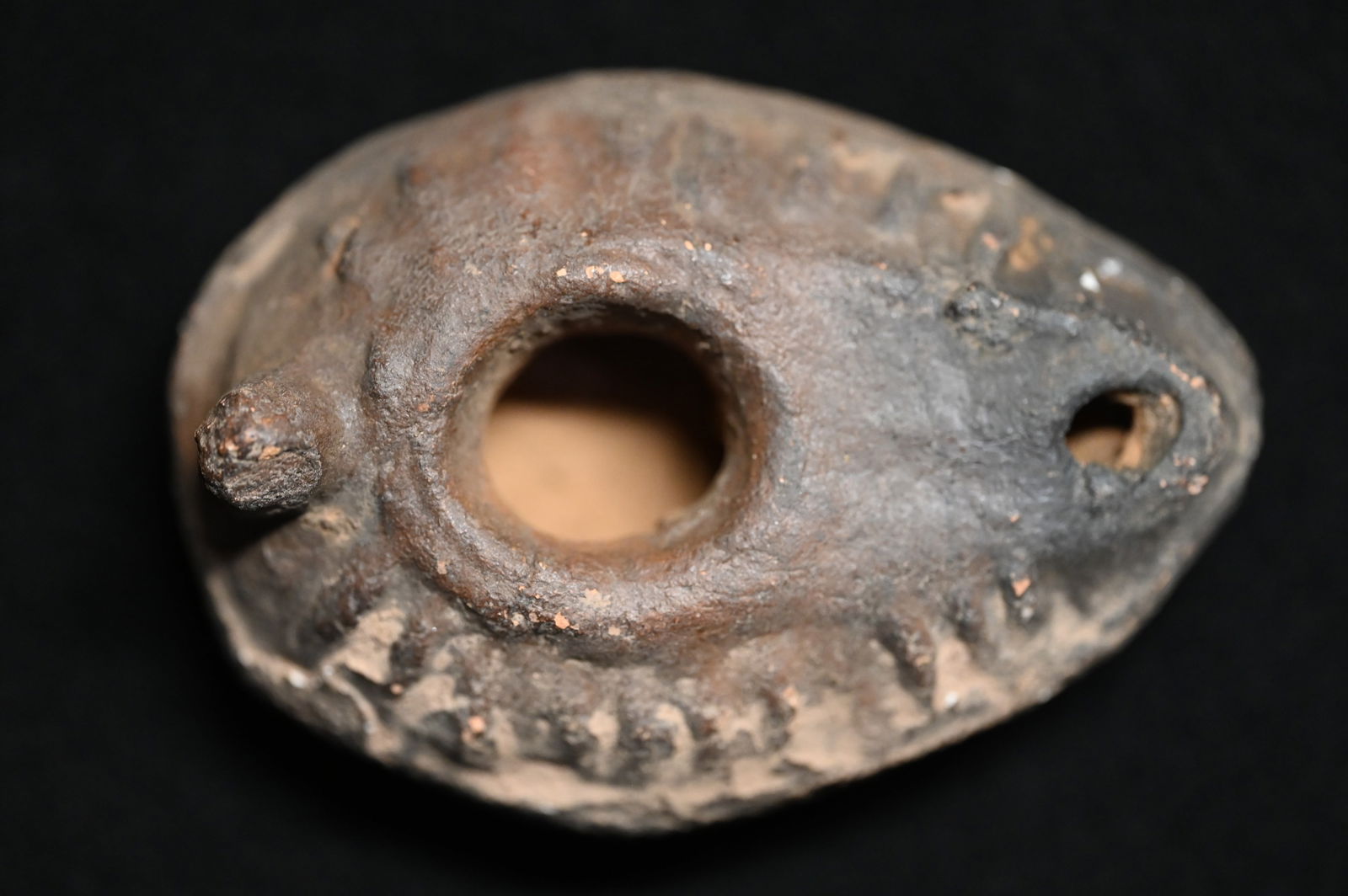 Holy Land Terracotta Oil Lamp Circa 400-700 AD. 3 1/8" long. (1 of 5)