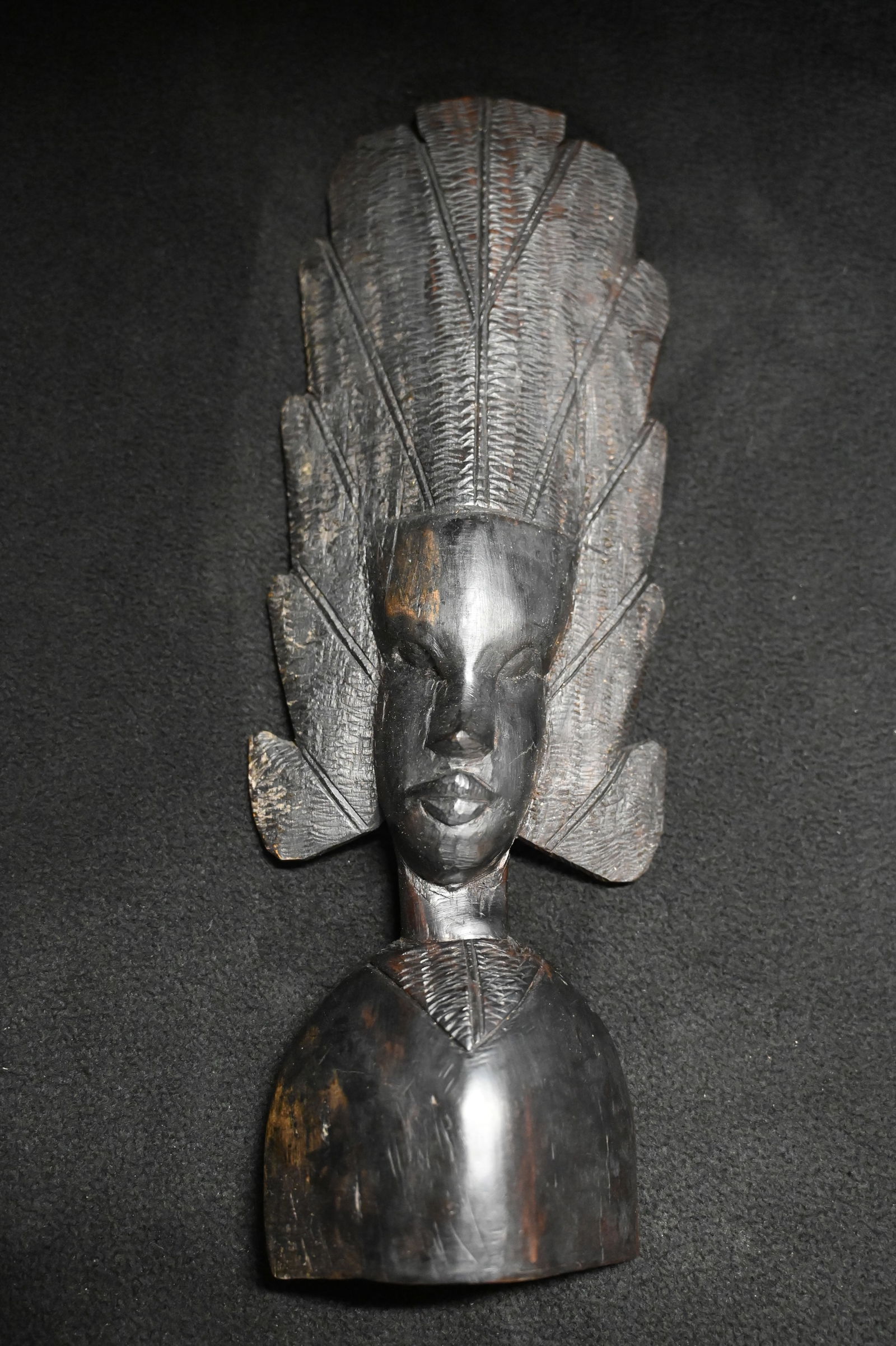 Makonde Tribe African Wood 12 1/4" Bust Carving. (1 of 5)