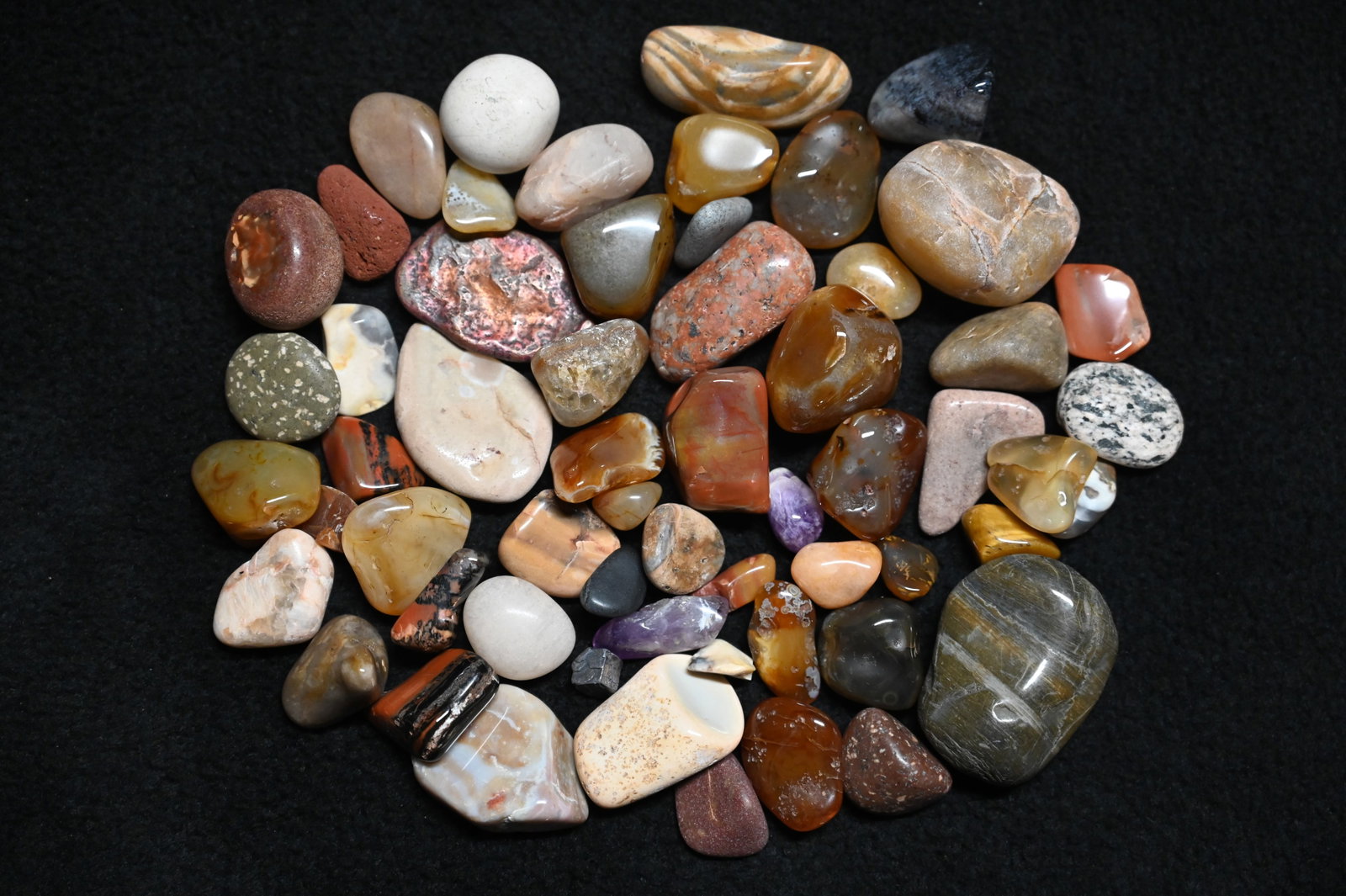 1.32 Pounds of Polished Stones.: 1.32 Pounds of Polished Stones.