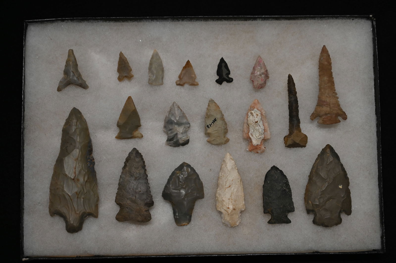 18 Arrowheads Modern and Re-chipped 4 1/4" Longest. (1 of 7)