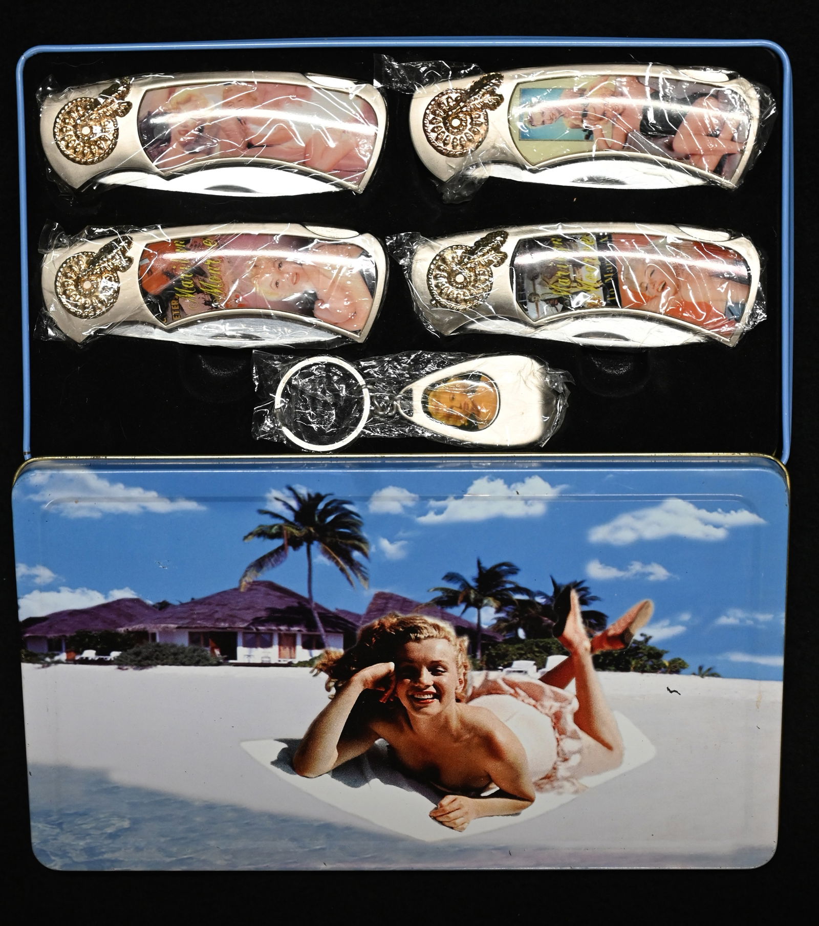 Marilyn Monroe 4 Knife & Key Chain Collectible Set in a tin case. (1 of 7)