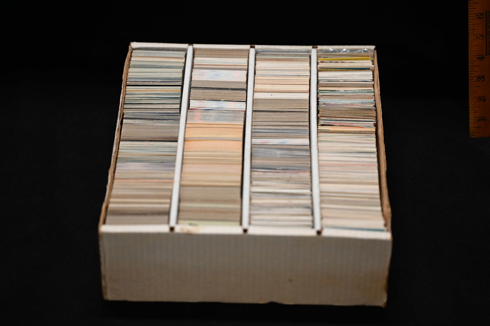 Mixed Group of Approx. 3000 Baseball Cards Most are 1980's. (1 of 3)