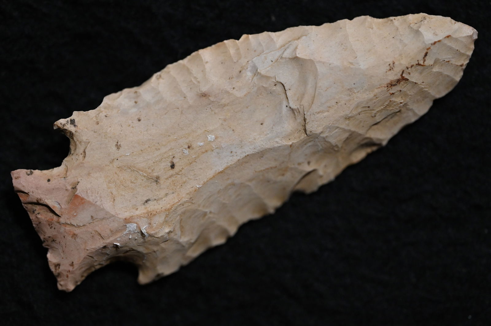 3" Benton Arrowhead found in Alabama Ex: Walt McIntyre Collection.: 3" Benton Arrowhead found in Alabama Ex: Walt McIntyre Collection.