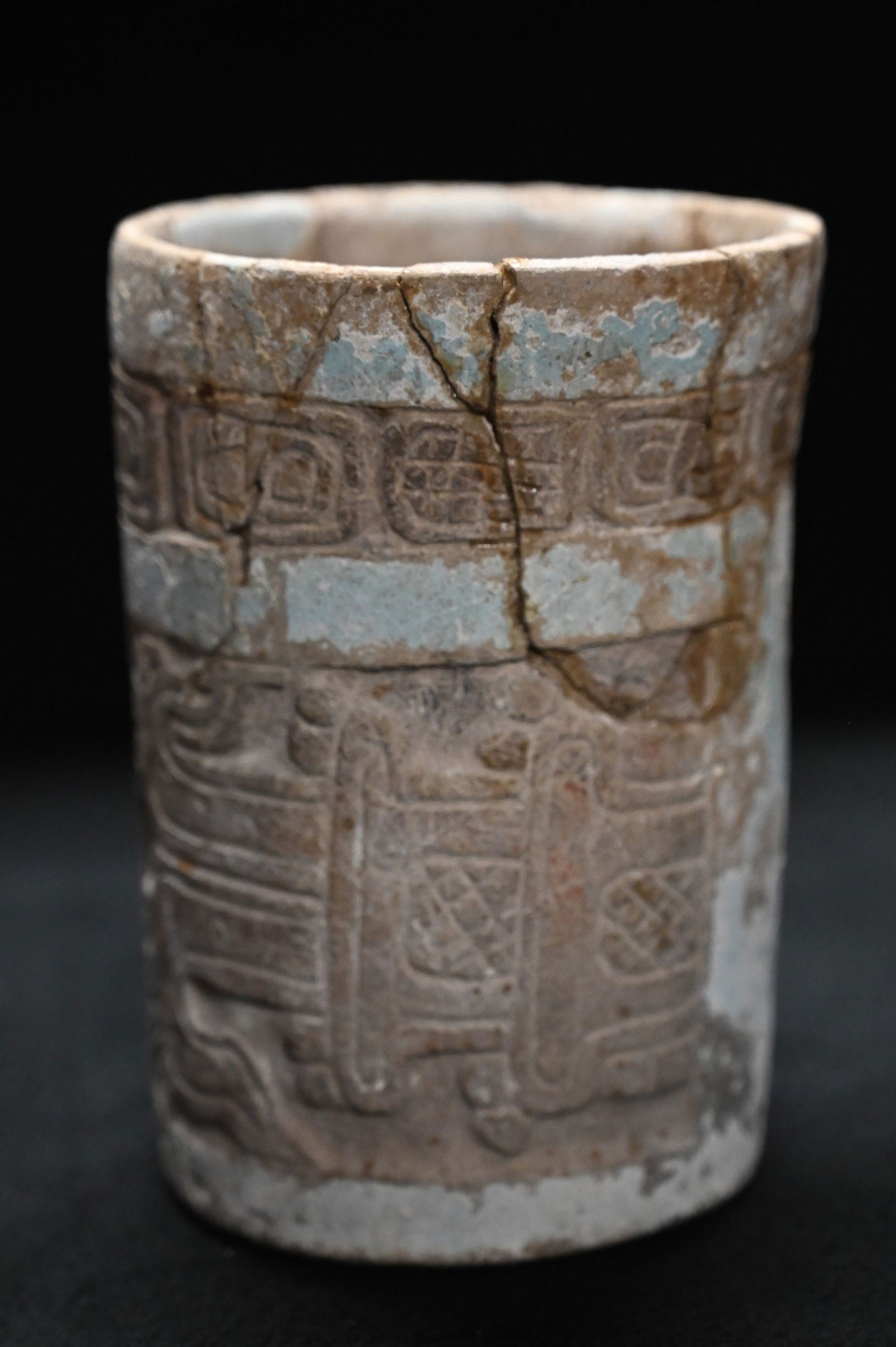Maya Cylinder Late Classic Period Vase Circa A.D. 550-950. (1 of 7)