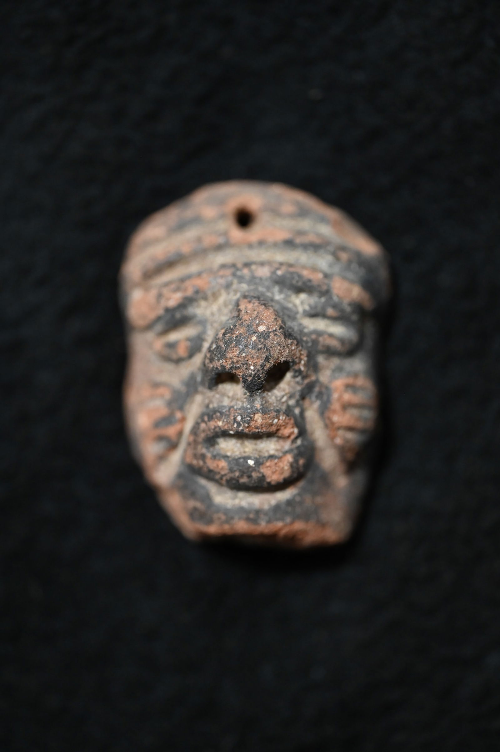 Pre-Columbian Pottery Head Figure Pendant. (1 of 6)