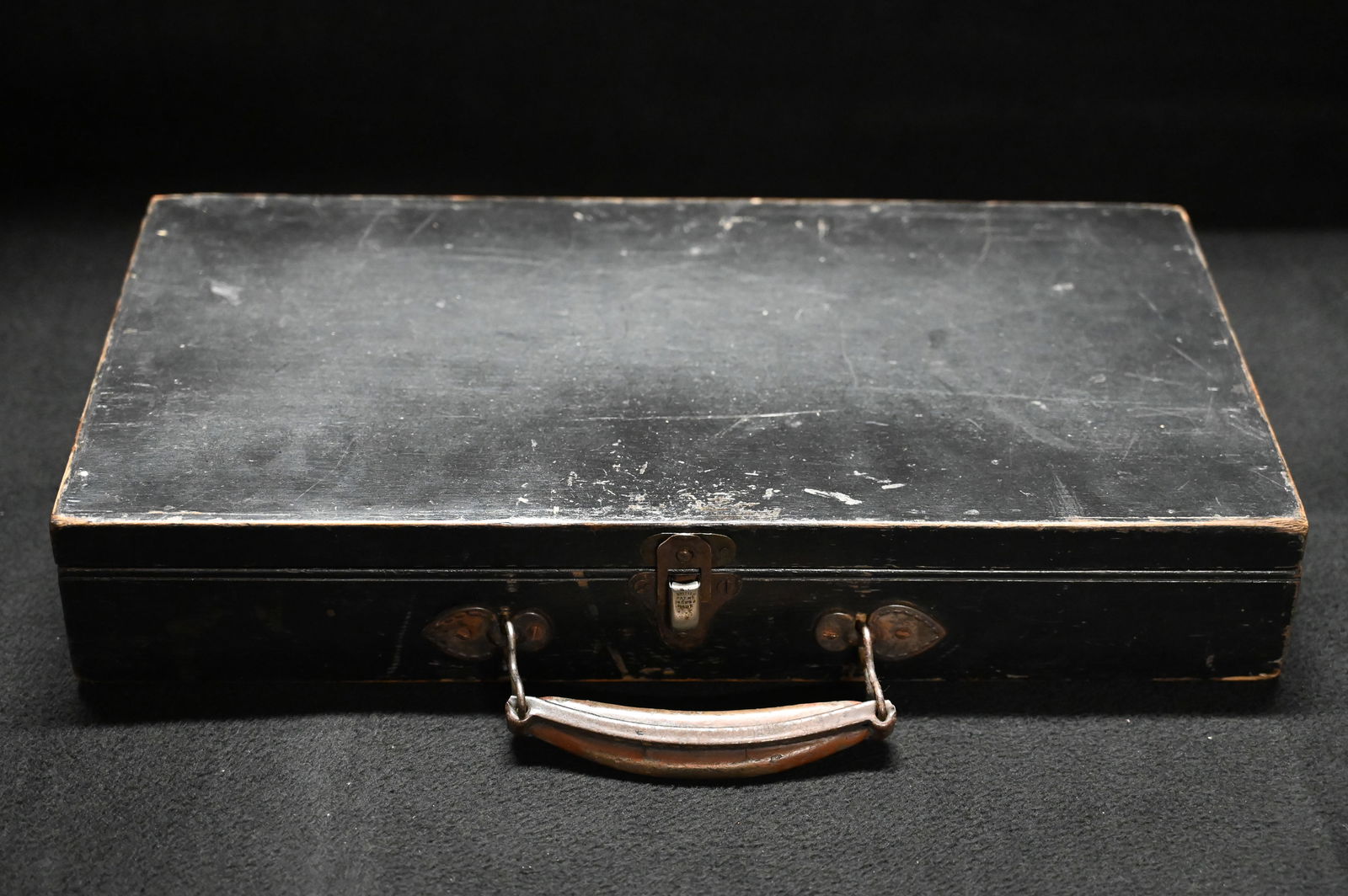 Professor Bloomberg's Vampire Killing Kit. - 13