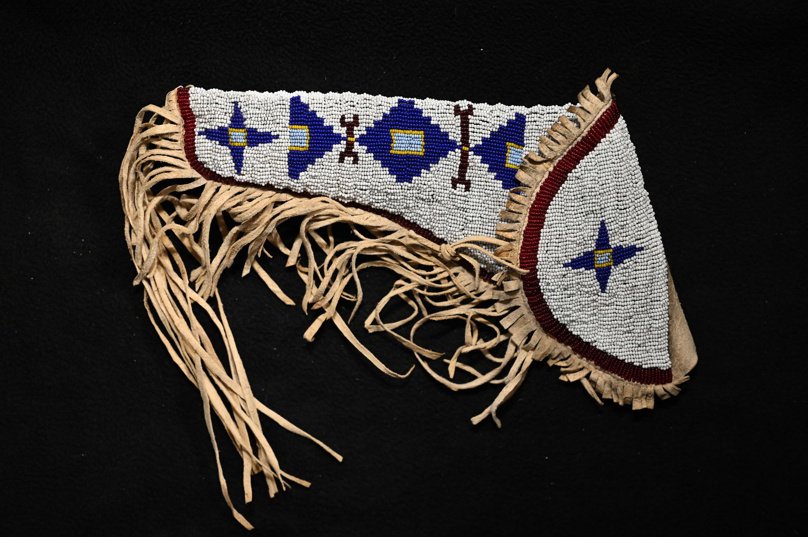 Sioux Leather Beaded Left Handed Gun Holster 9 1/2". (1 of 7)