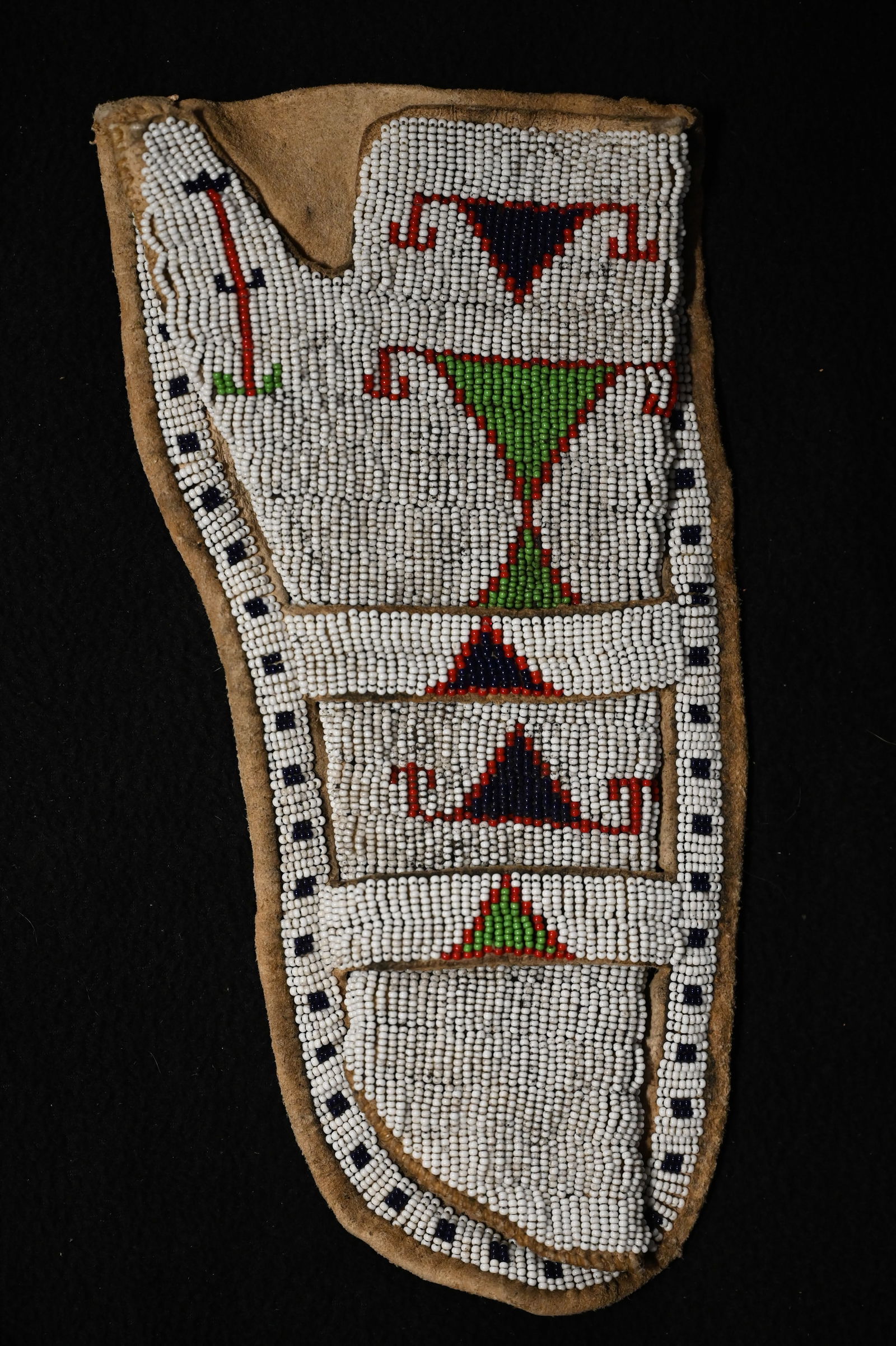 Beaded Leather Gun Holster 11". (1 of 6)