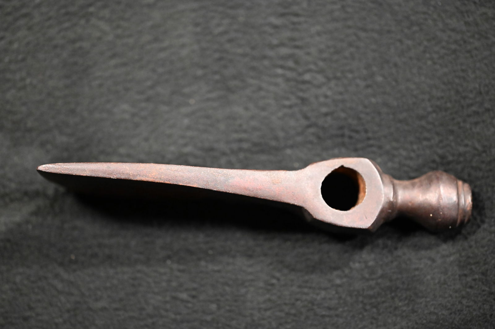6 3/4" Tomahawk Pipe Head. - 3