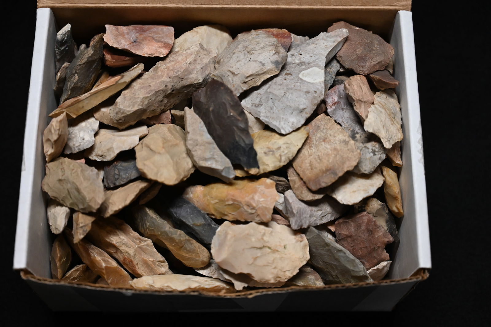 Box Full of Damaged Arrowheads Found in Iowa. 6" x 9" x 4" box 9 pounds.: Box Full of Damaged Arrowheads Found in Iowa. 6" x 9" x 4" box 9 pounds.