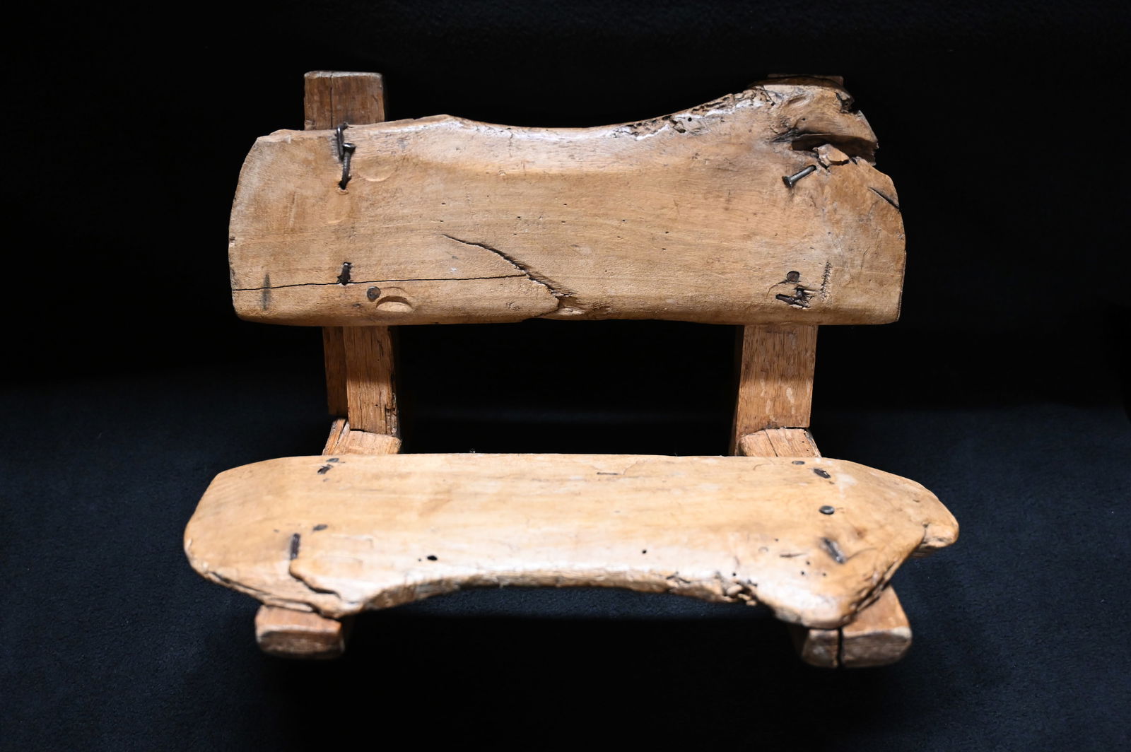 Extremely old looking Wood Pack Saddle 16" wide 12" tall. (1 of 8)