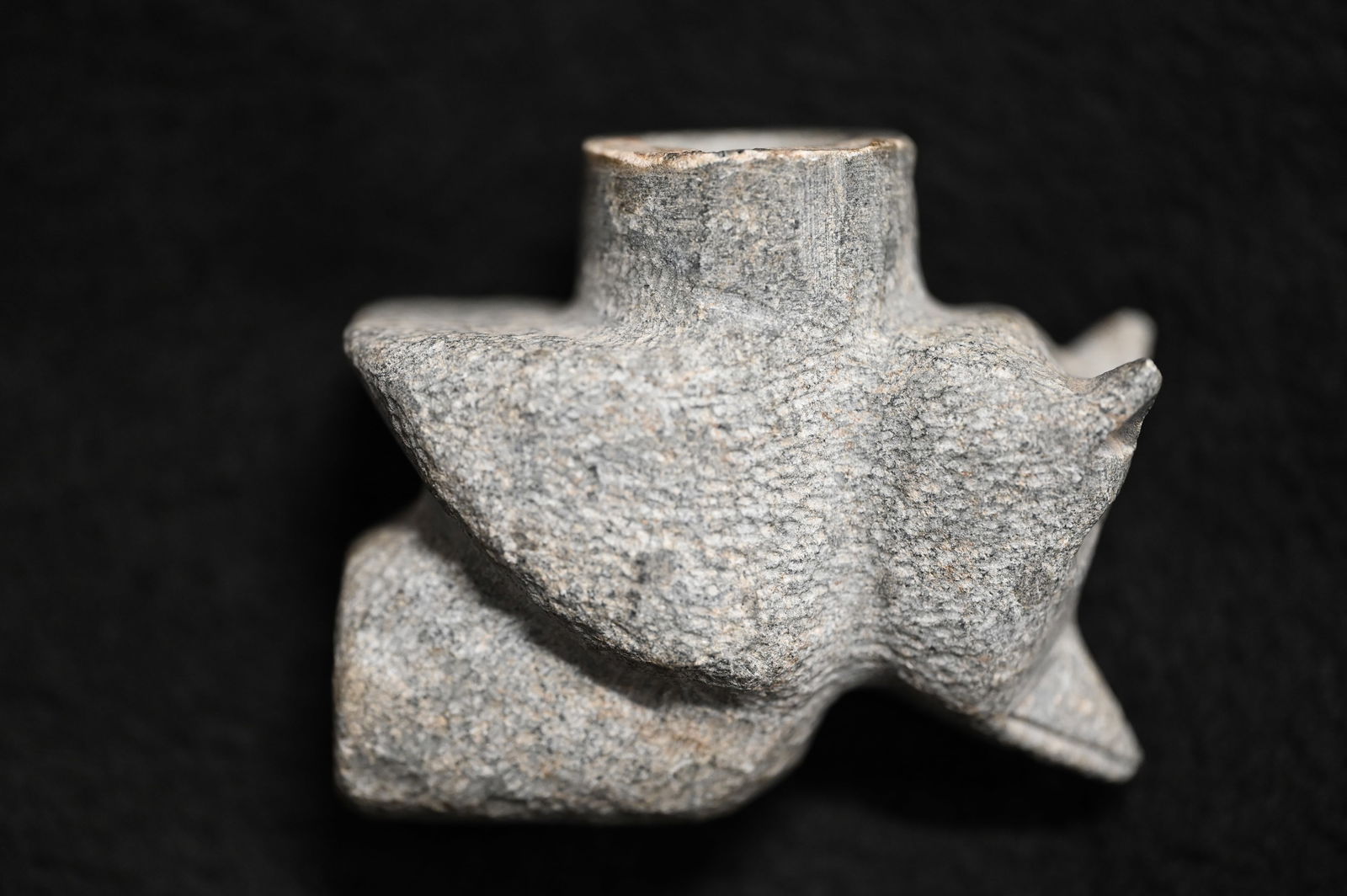 3 1/8" Owl Effigy Pipe Modern Made. (1 of 7)