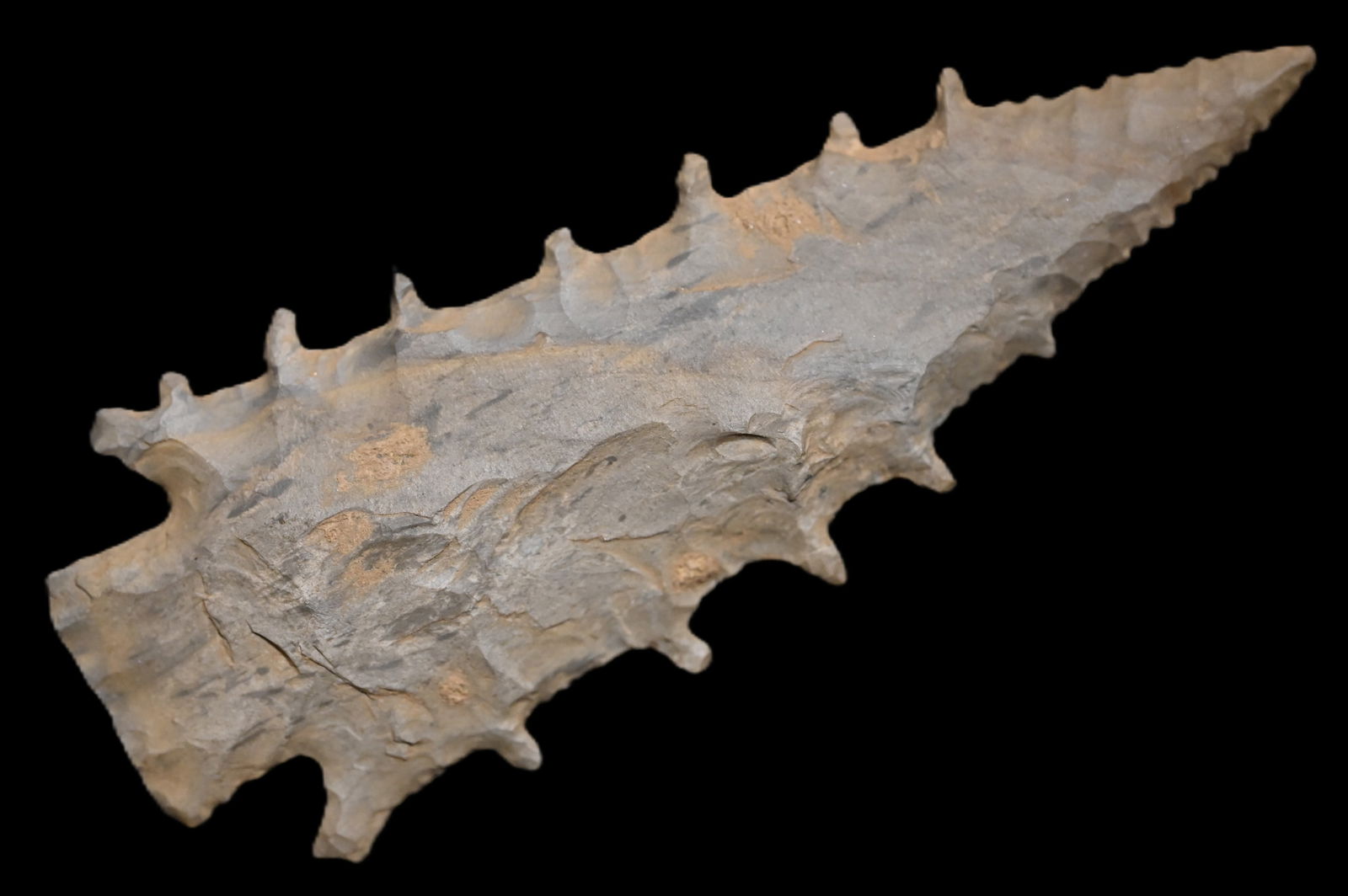 3 1/2" Eccentric Arrowhead Modern Made. - 2