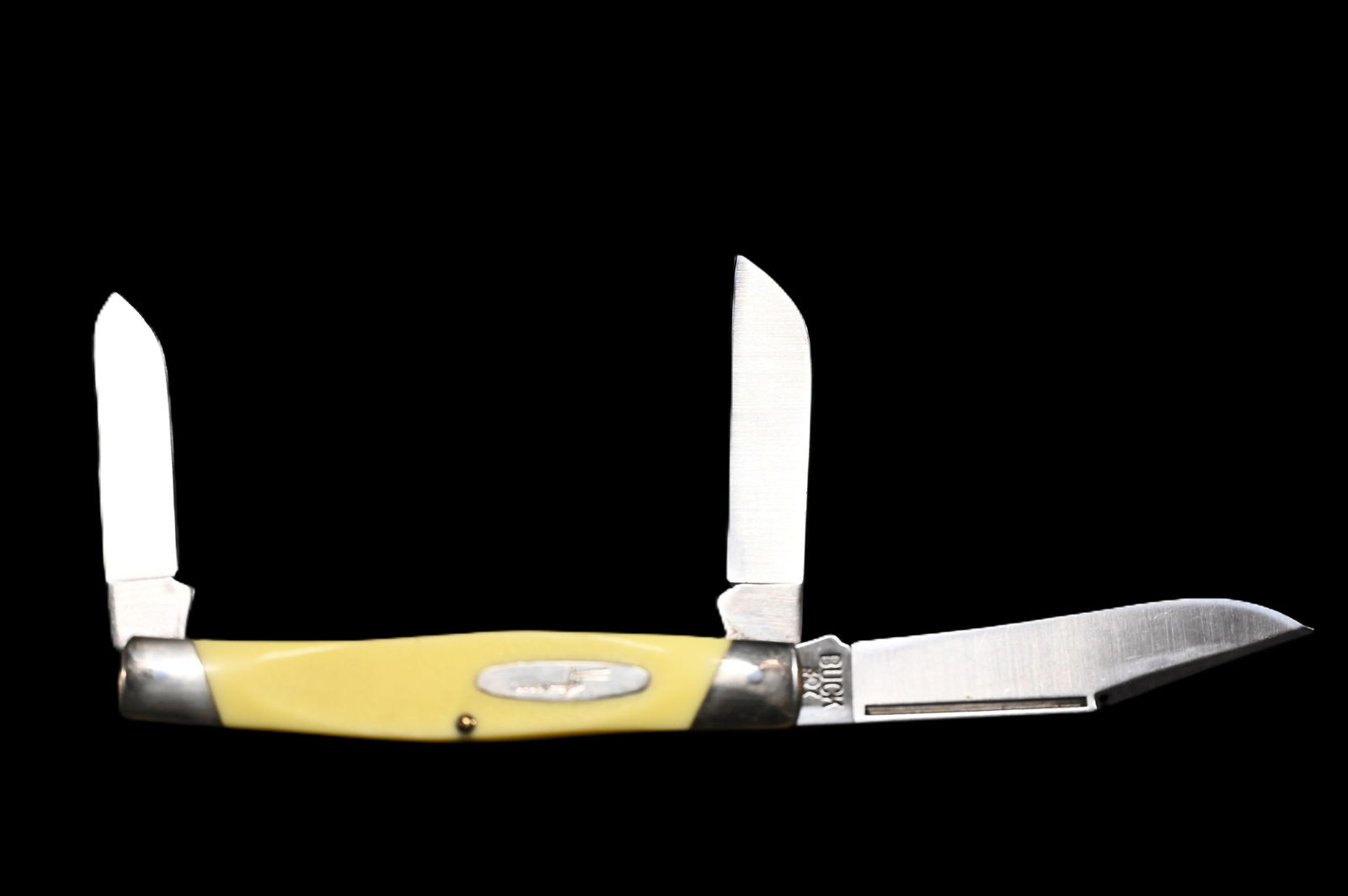 Buck 307 Pocket Knife with original box. (1 of 8)