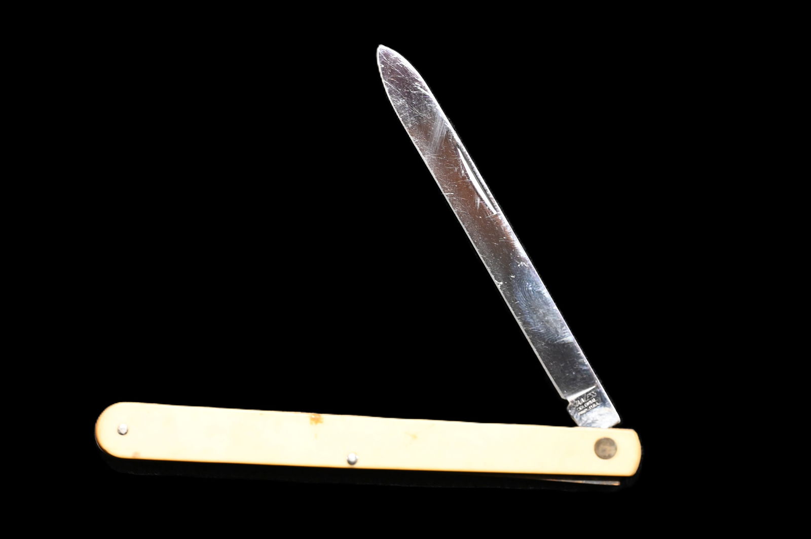 Colonial Dole Banana Melon Knife 10 1/2" with a 4 3/4" blade.: Colonial Dole Banana Melon Knife 10 1/2" with a 4 3/4" blade.