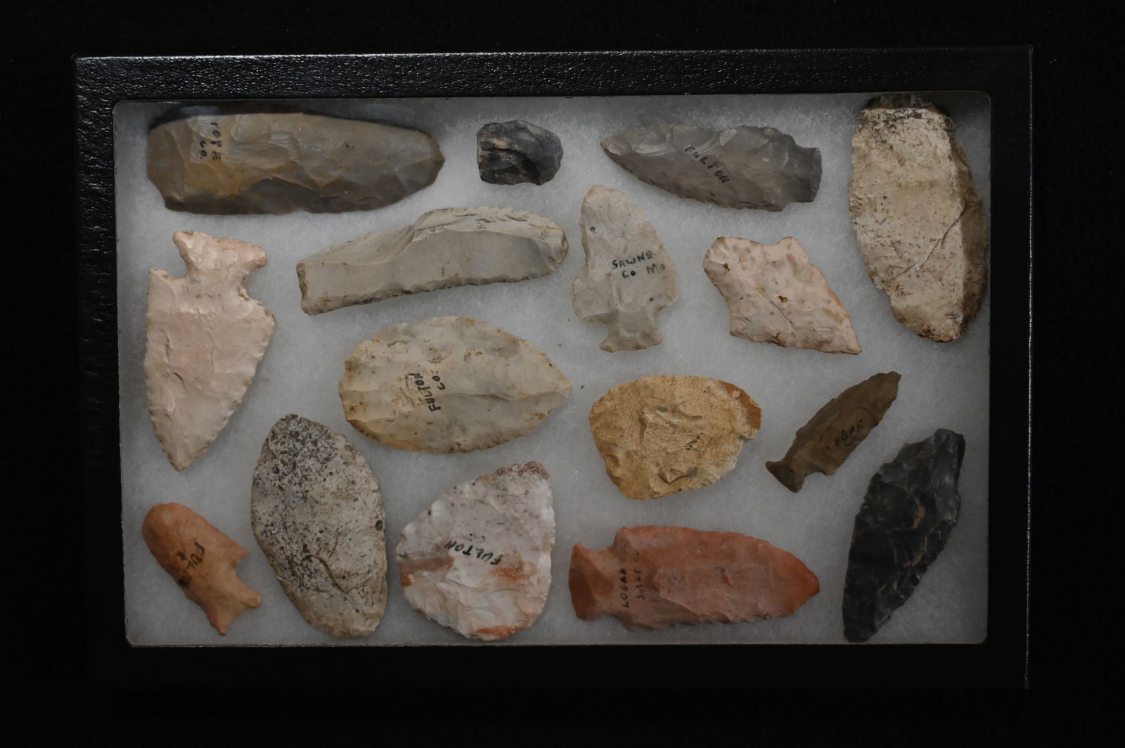 Frame of 16 Arrowheads Found in IL/MO 4" Longest Ex: Dean Downing Collection. (1 of 6)