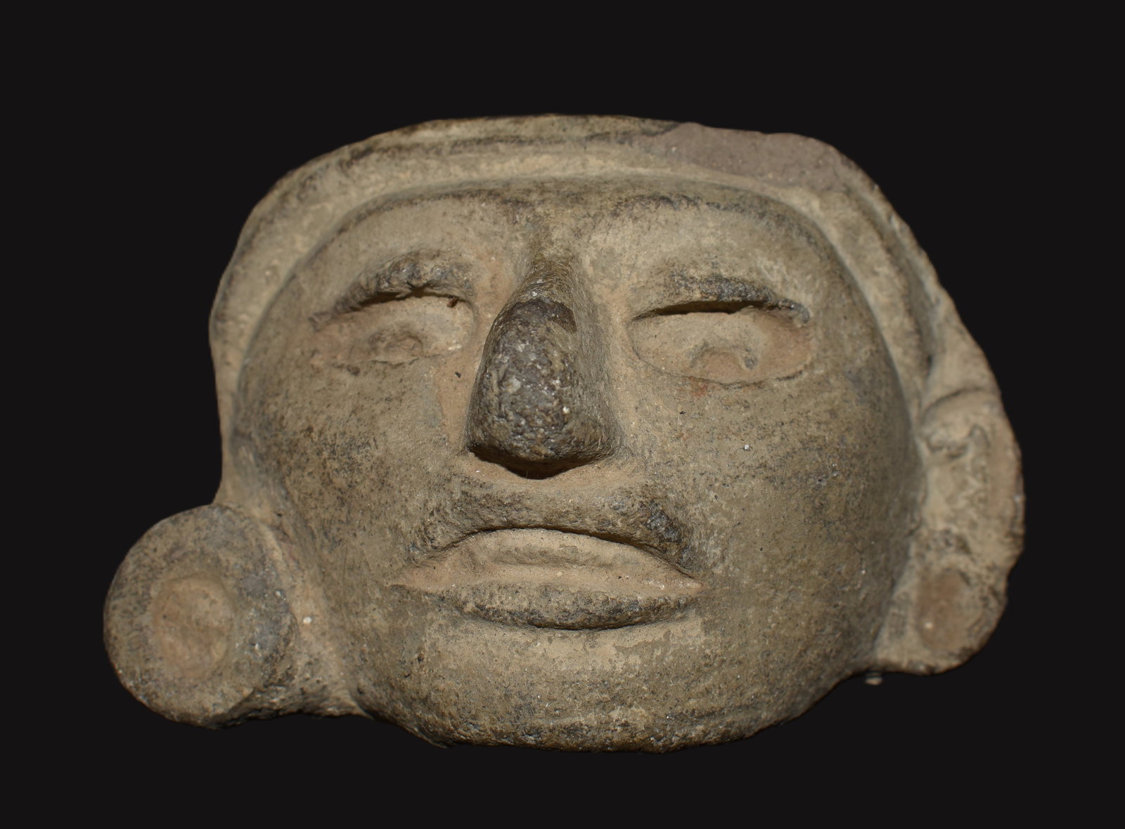 Pre-Columbian Pottery Effigy Head 1,700–2,000 years old: Pre-Columbian Pottery Effigy Head 1,700–2,000 years old