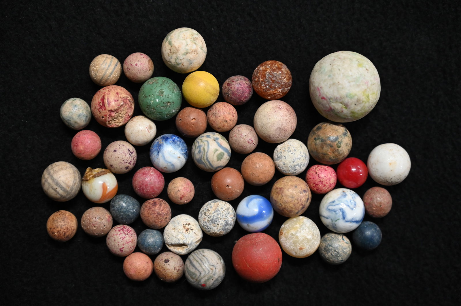 48 Vintage Marbles 1 3/16" Largest. (1 of 7)
