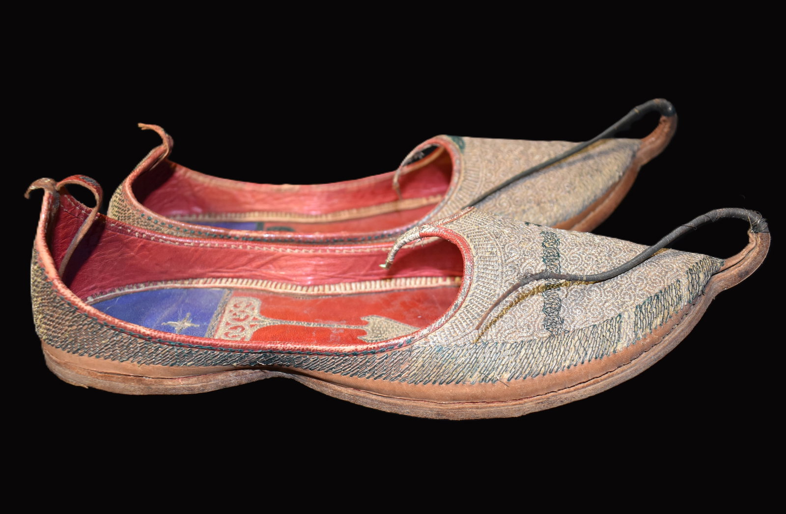 Mid-Century Handcrafted Leather Jutti / Mojari Shoes, Ornate Embroidered Uppers (1 of 9)