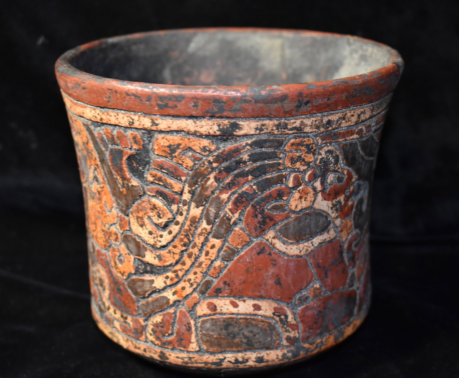 Maya Polychrome Cylinder Vessel (1 of 7)