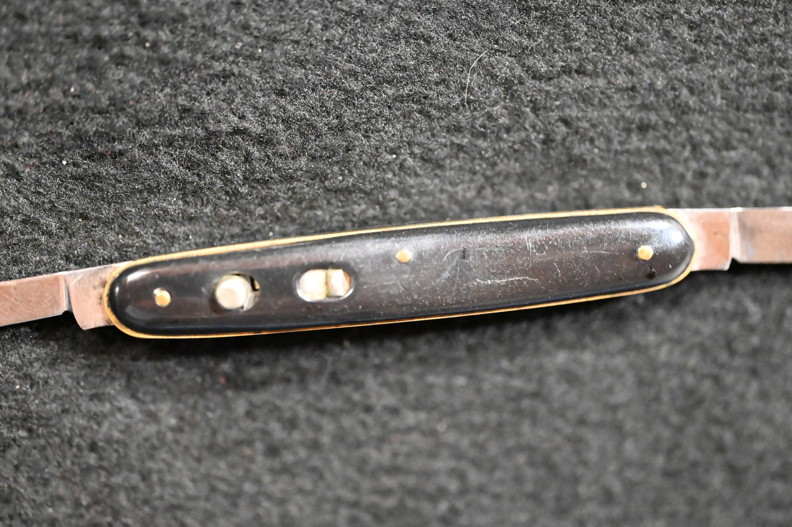 Schrade Walden Double Switchblade Knife. - 5