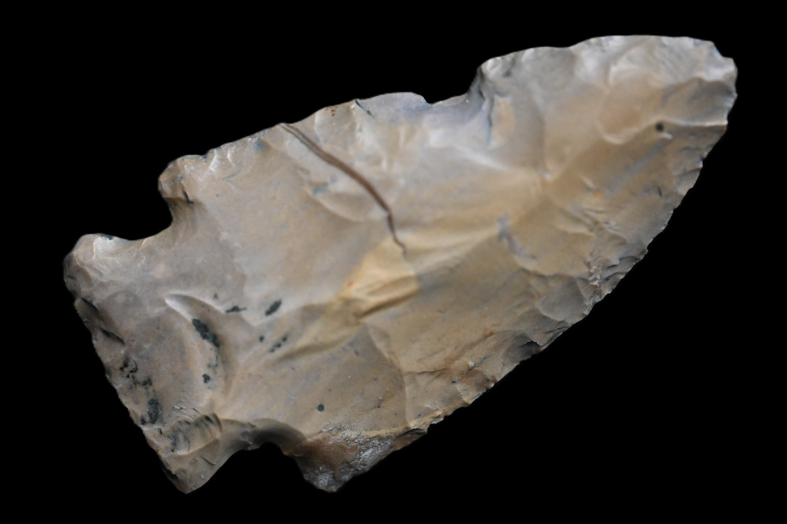 3 3/16" Meadowood Arrowhead Found in Indiana Ex: Phillip Potter Collection. (1 of 5)