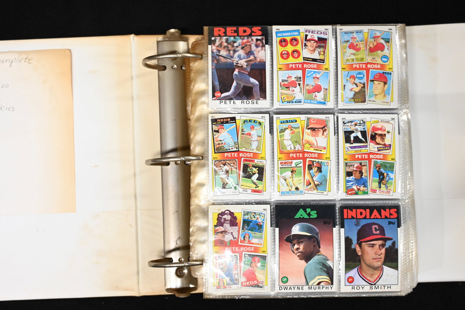 1986 Topps Baseball Cards Complete Set in a 3 ring binder. (1 of 5)