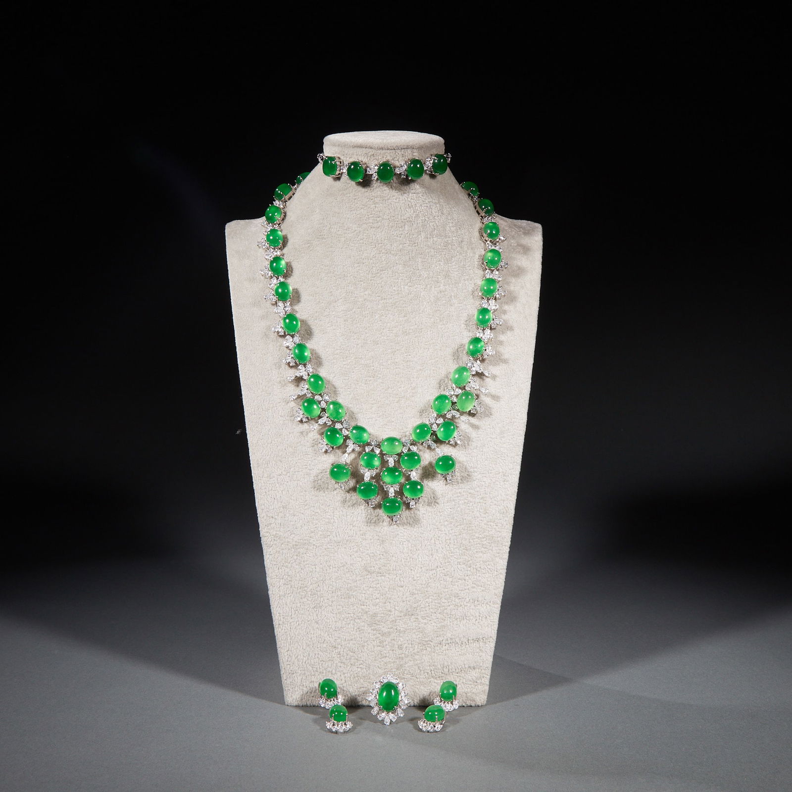 A set of jewelry, necklaces, rings, and earrings (1 of 11)