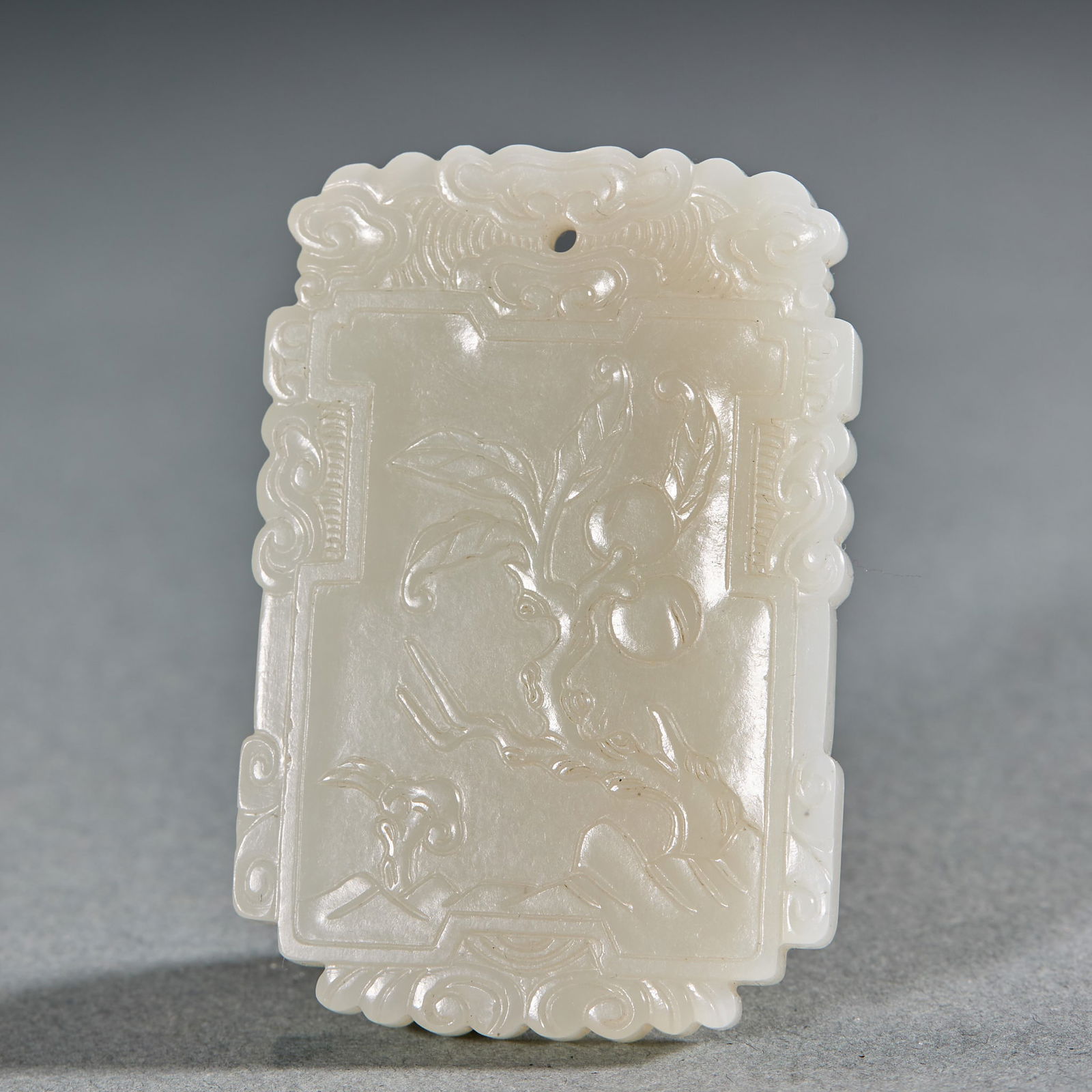 Qing dynasty Hetian jade blessing, longevity, health and double happiness Linmen jade (1 of 7)