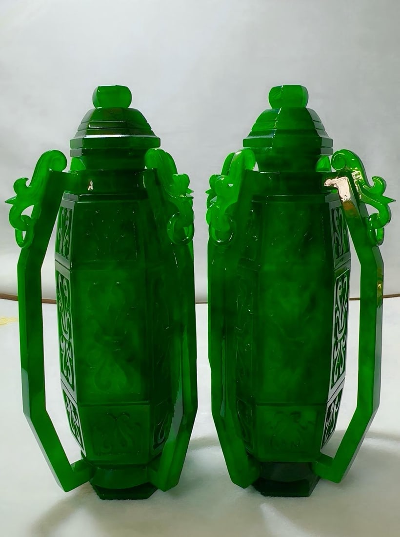 A Pair of Jadeite Revolving Heart Vases (1 of 6)