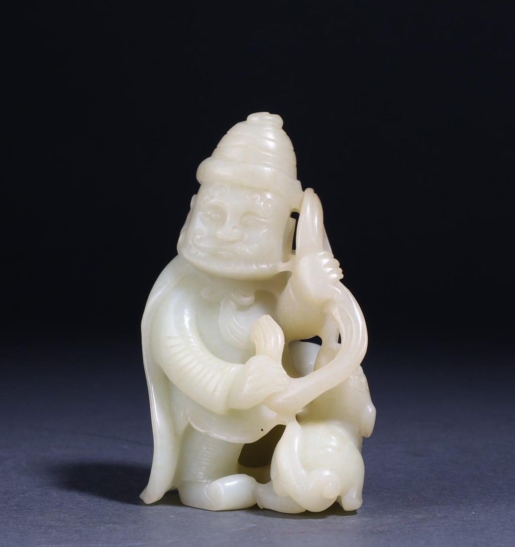 Hand piece of foreigner taming beasts, Hetian jade, Qing Dynasty (1 of 9)