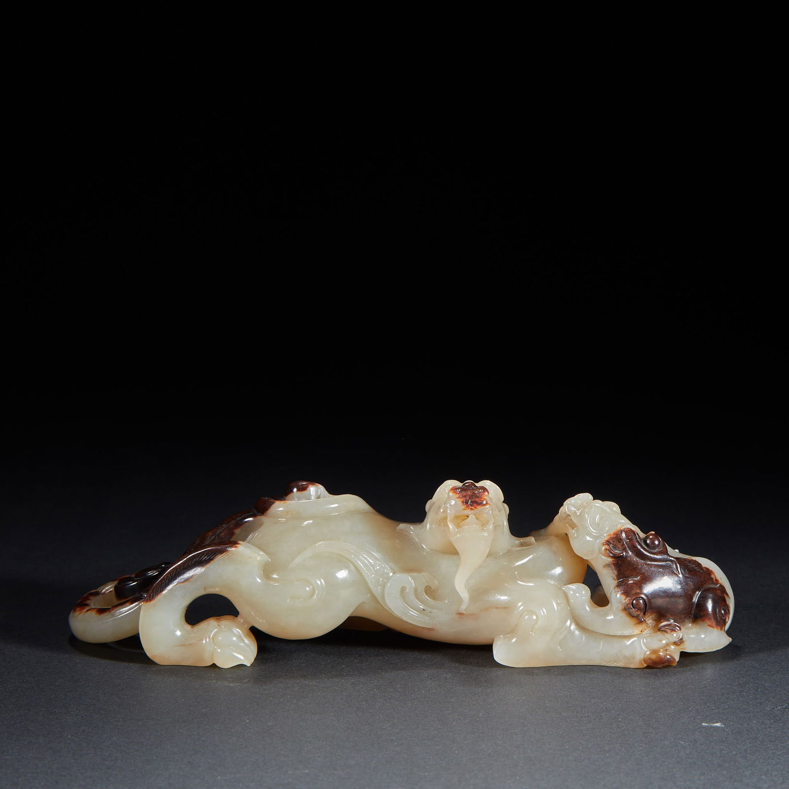 Auspicious beast ornament, Hetian jade (1 of 7)