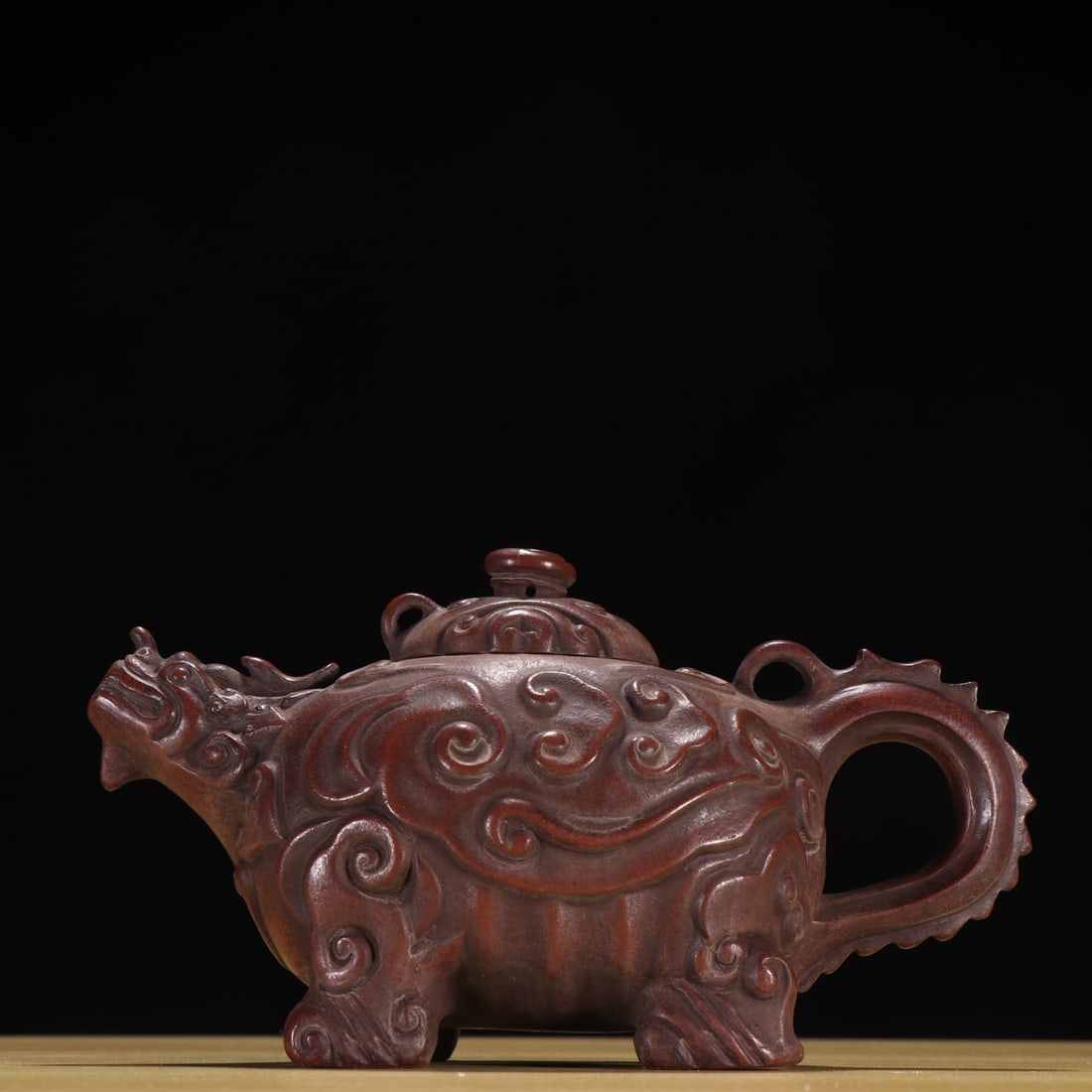Yixing zisha teapot in the shape of a dragon tortoise, marked Chen Mingyuan: Chen Mingyuan Mark: Yixing Zisha Dragon Turtle Teapot | Qing Dynasty, Kangxi Period (1662–1722 AD) | Raw purple clay (moist texture); full handcraft, dragon turtle shape (dragon head spout, dragon