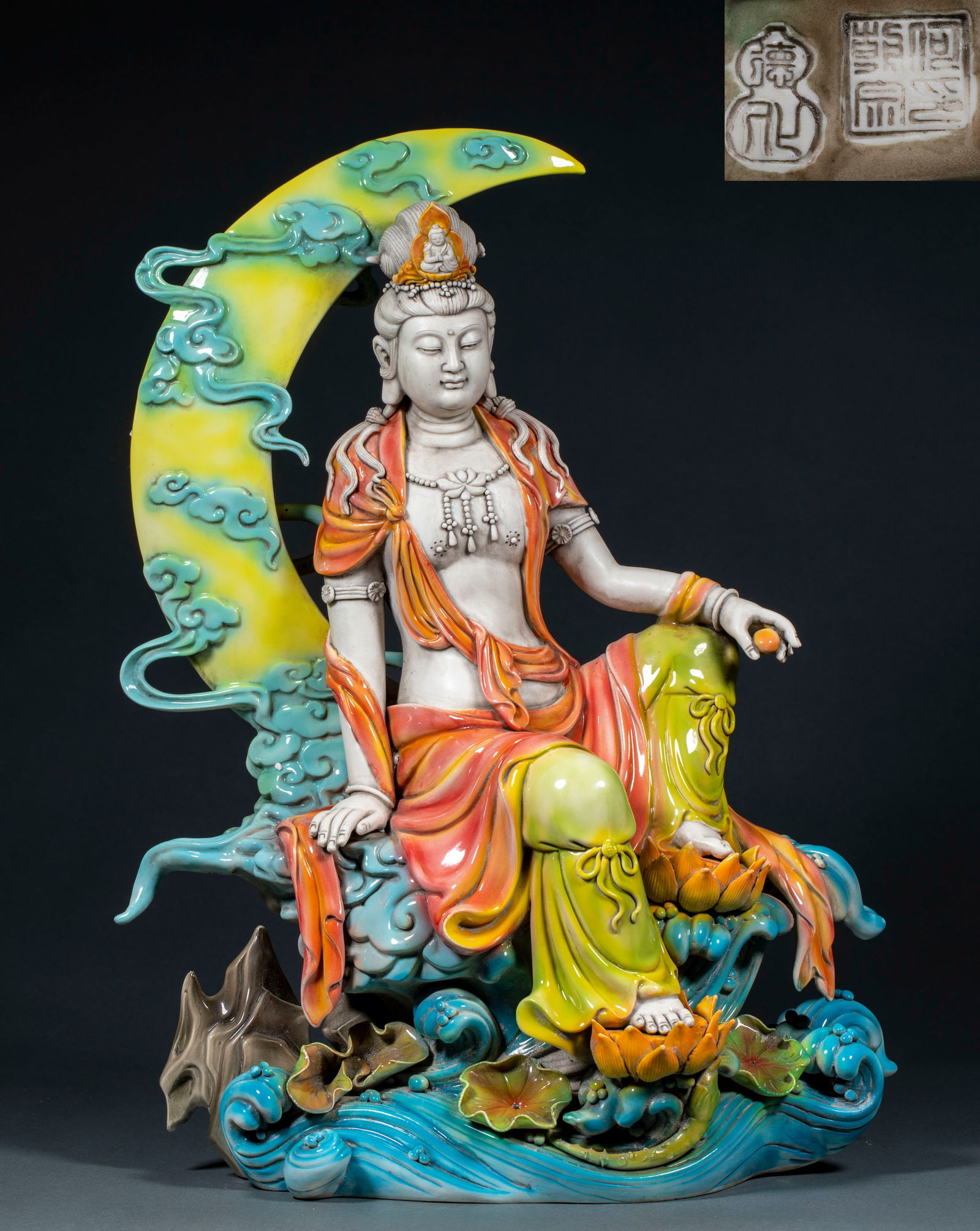 Water-Moon Guanyin statue, Dehua kiln with polychrome, marked He Chaozong, Qing Dynasty: Qing Dynasty, Dehua Kiln Painted Guanyin of the Moon with He Chaozong Mark, H: 45cm, L: 32cm, W: 18cm. Produced in Dehua Kiln of Fujian in the Qing Dynasty, it imitates the style of He Chaozong in