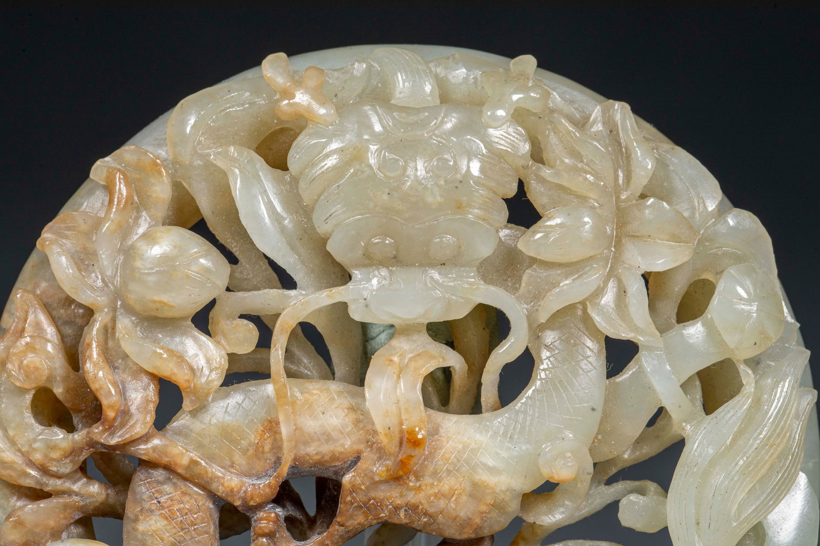 Openwork jade plaque with dragon pattern, Hetian jade - 2
