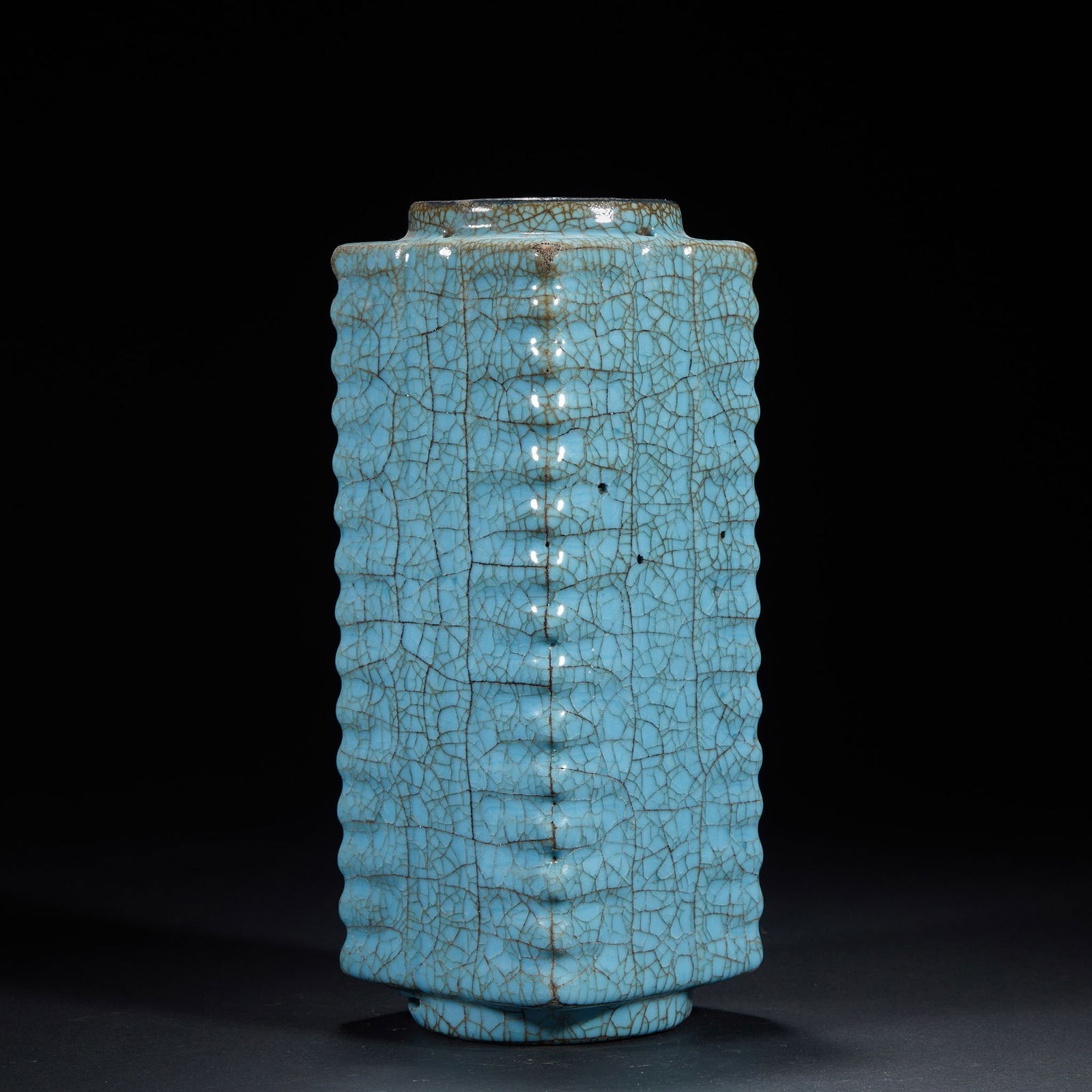 Cong-Shape Vase, Longquan Kiln: Longquan Kiln Cong-shaped Vase, 22.5cm in height, 8.5cm in length and 8.5cm in width, produced in the Longquan Kiln (Longquan, Zhejiang) of the Song Dynasty, it is an imperial tribute porcelain and