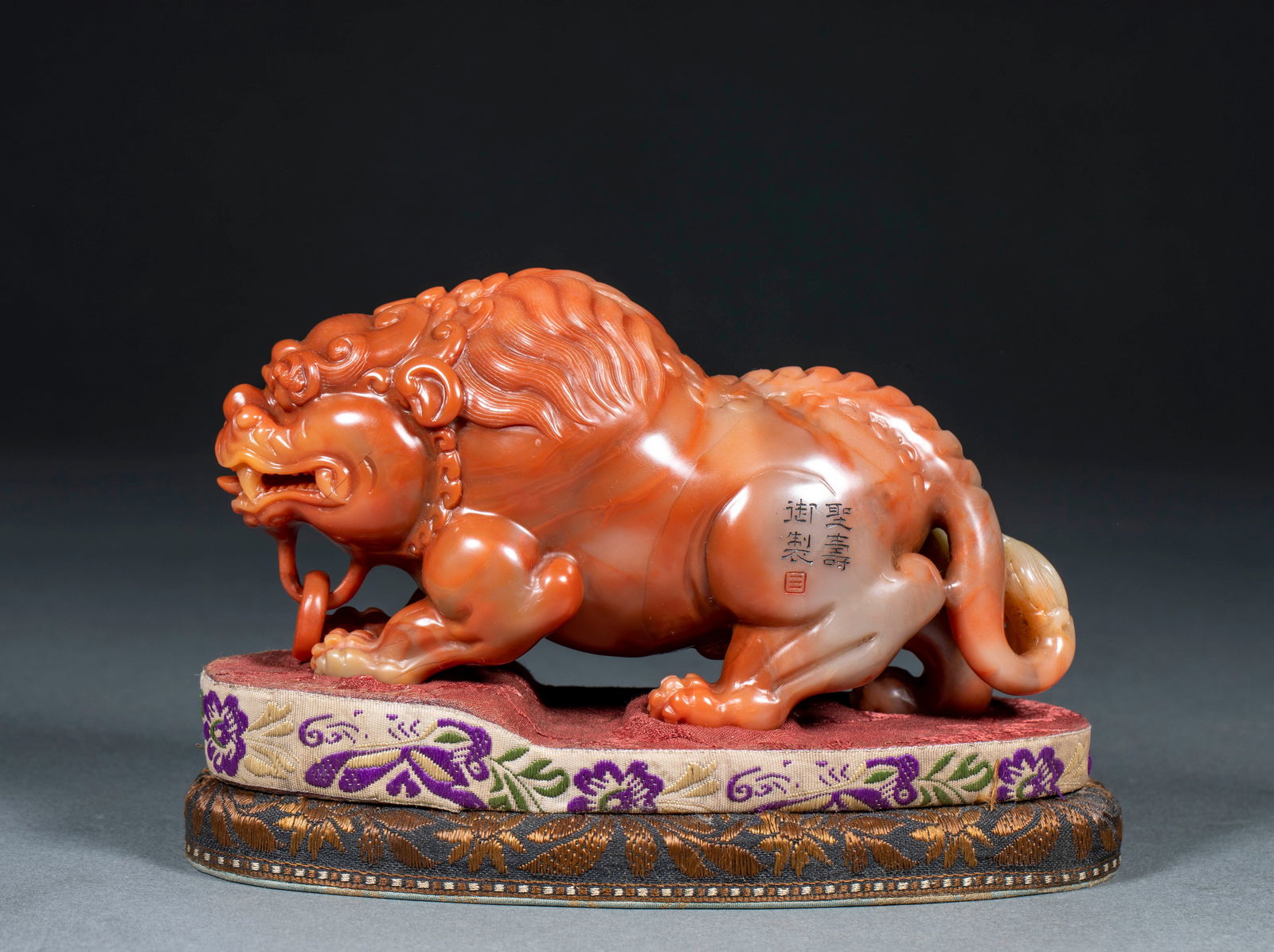 Ornament Inscribed "Imperially Made for the Holy Longevity", Shoushan Stone: Imperial-Made Shoushan Stone Ornament with "Holy Longevity" Inscription, 8.5cm in height, 17cm in length, 6cm in width and 884g in weight, Produced by the Qianlong Imperial Workshop of the Qing