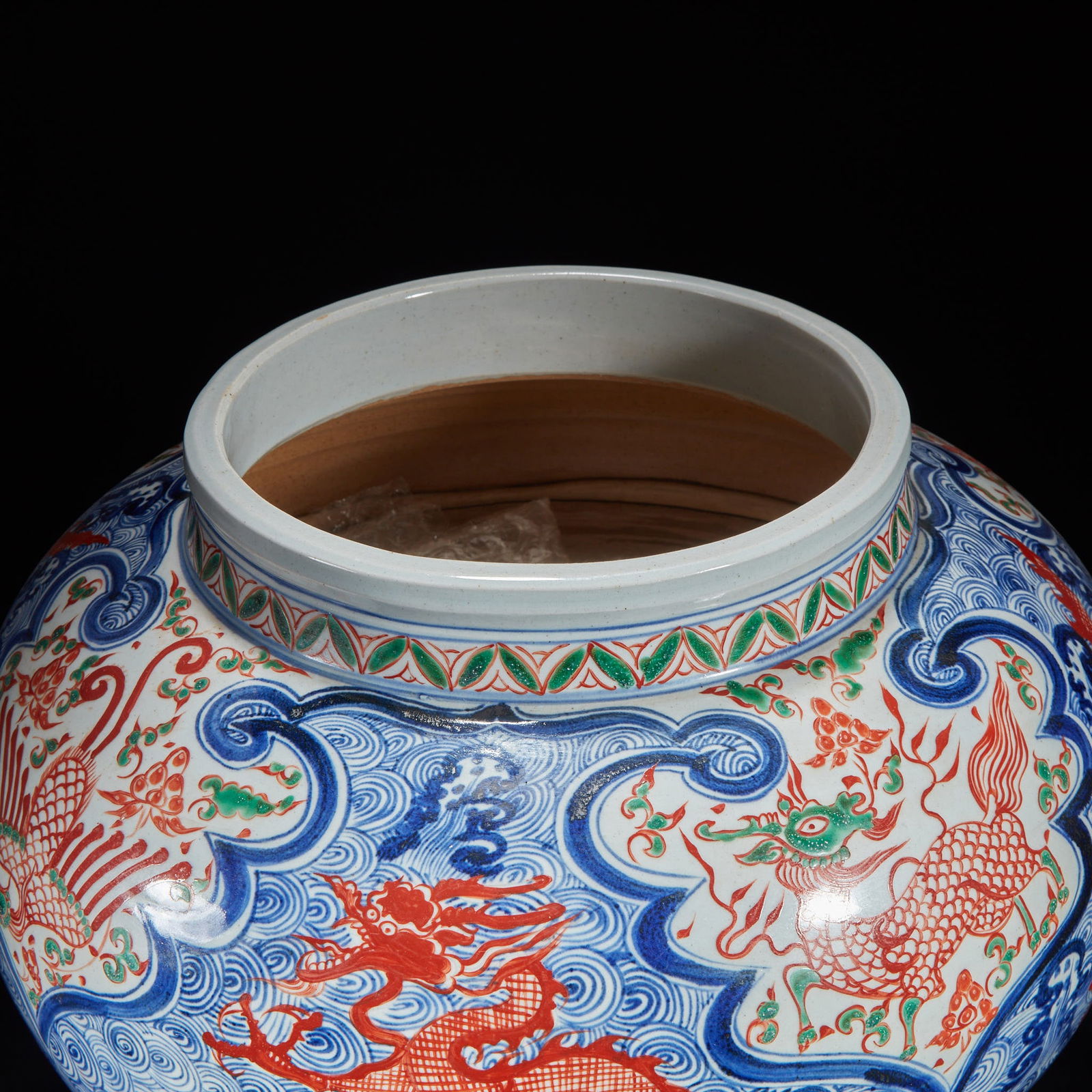 Jar with Dragon Pattern, Pre-Ming Dynasty - 8