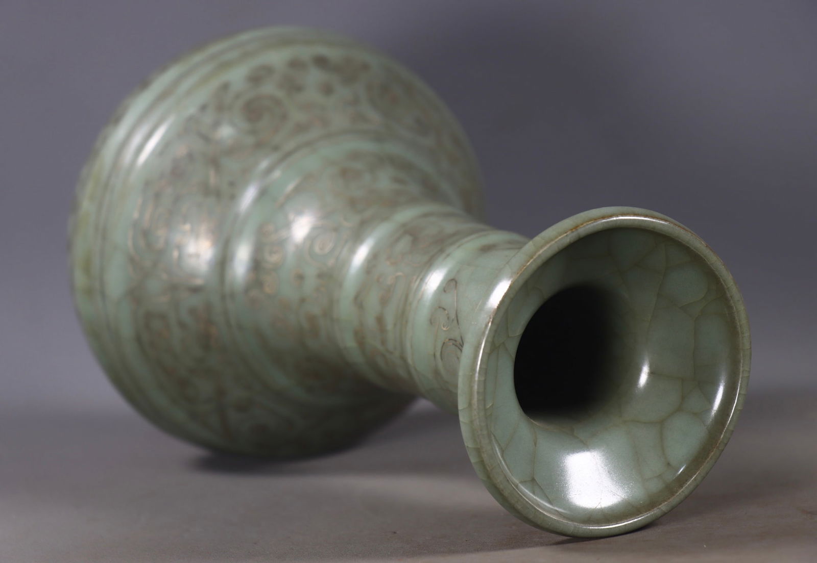 Garlic-Head Vase with Silver Wire Inlay - 6