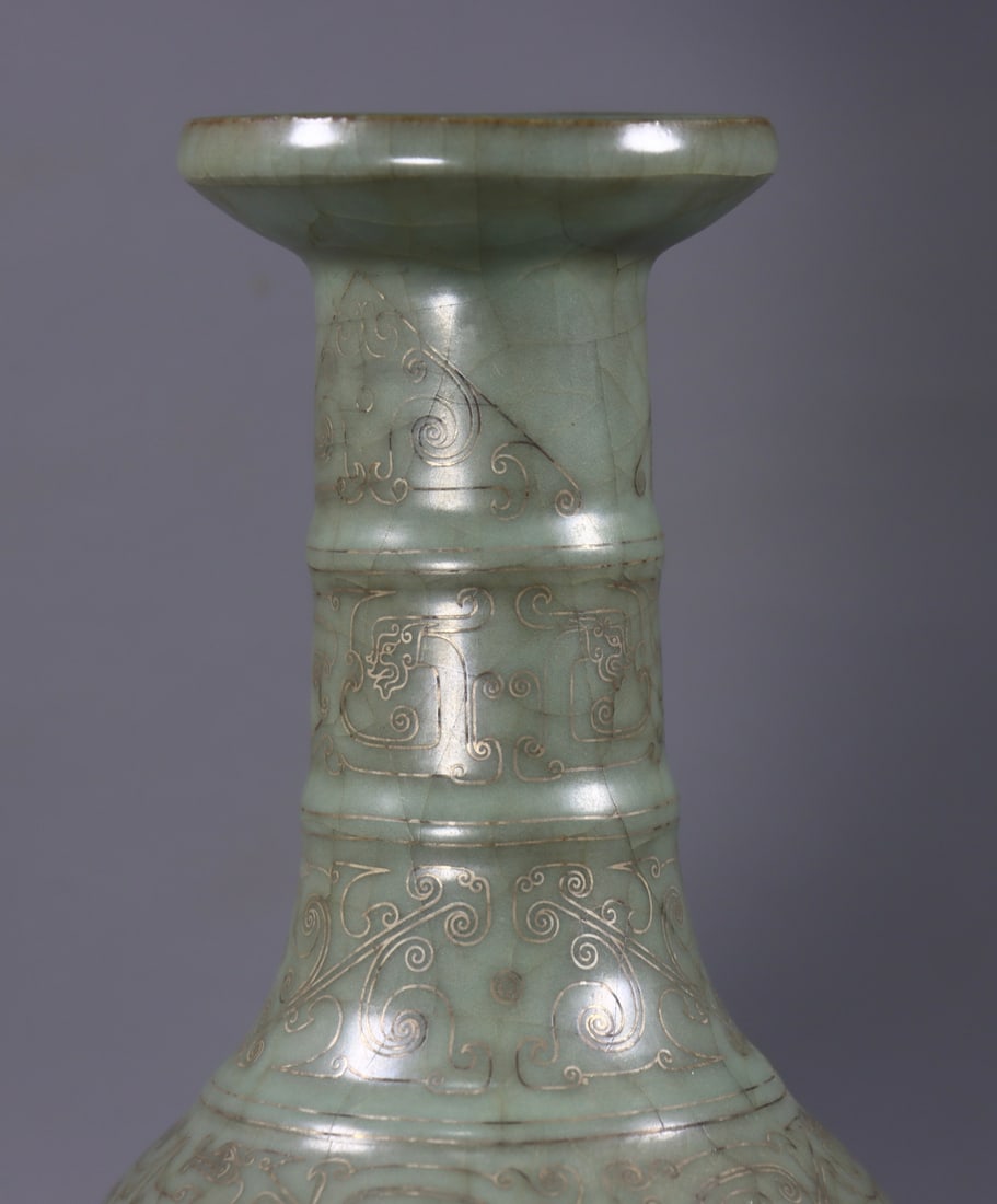 Garlic-Head Vase with Silver Wire Inlay - 7