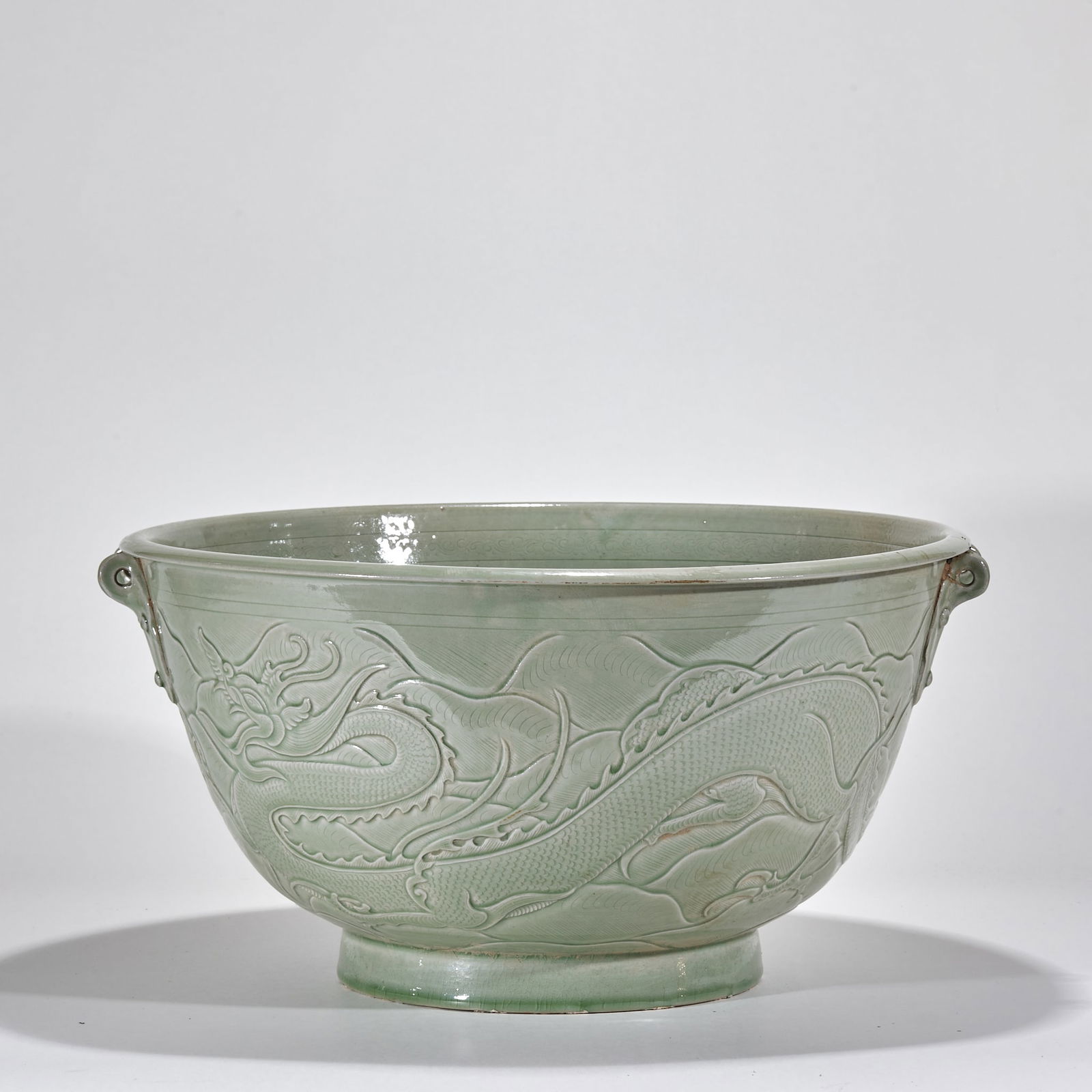 Yue Kiln Basin with Dragon Pattern - 2