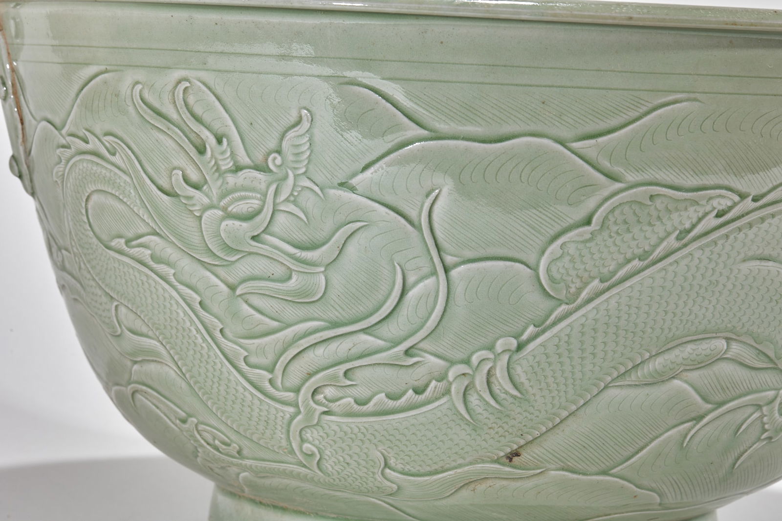 Yue Kiln Basin with Dragon Pattern - 8