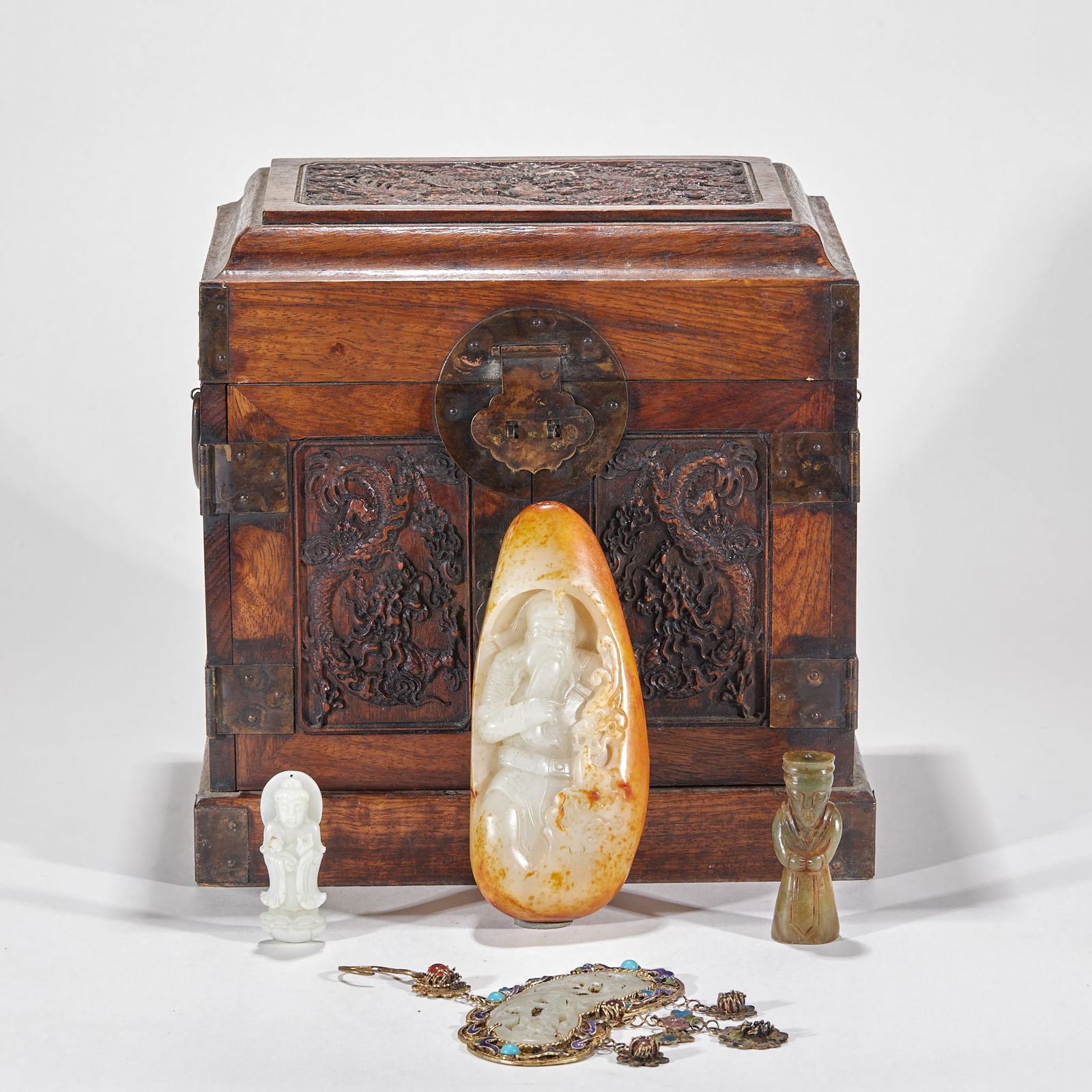 Hetian Jade Inlaid Filigree and Cloisonné Pendants & Treasure Box, Sanxi Hall (1 of 15)