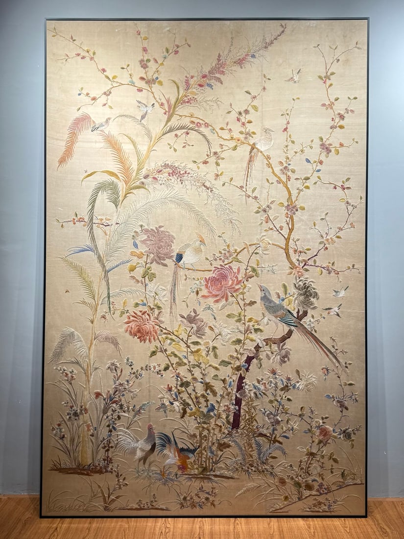 Large-Scale Champagne-Toned Guangdong Embroidery Singing Birds and Fragrant Flowers (1 of 9)